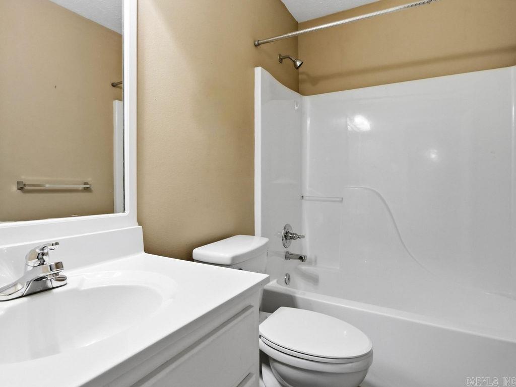 2910 Ward Drive Property Photo 11
