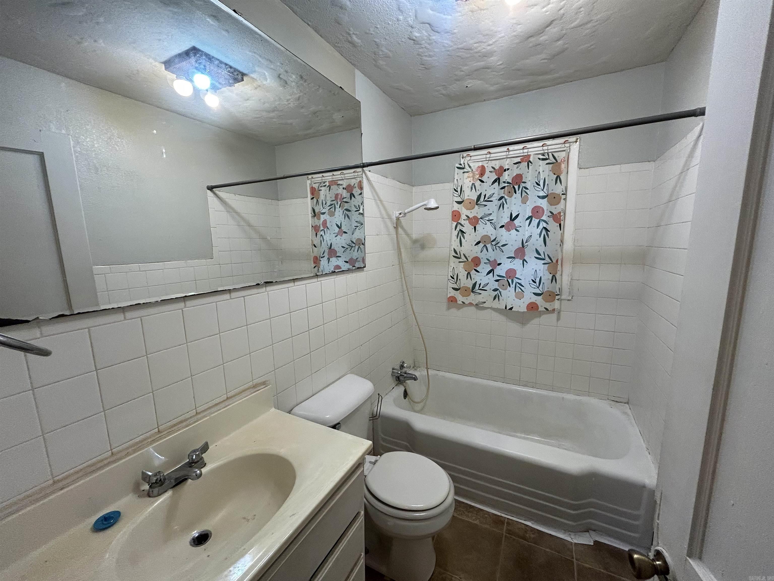 107 Sonnet Street Property Photo 4