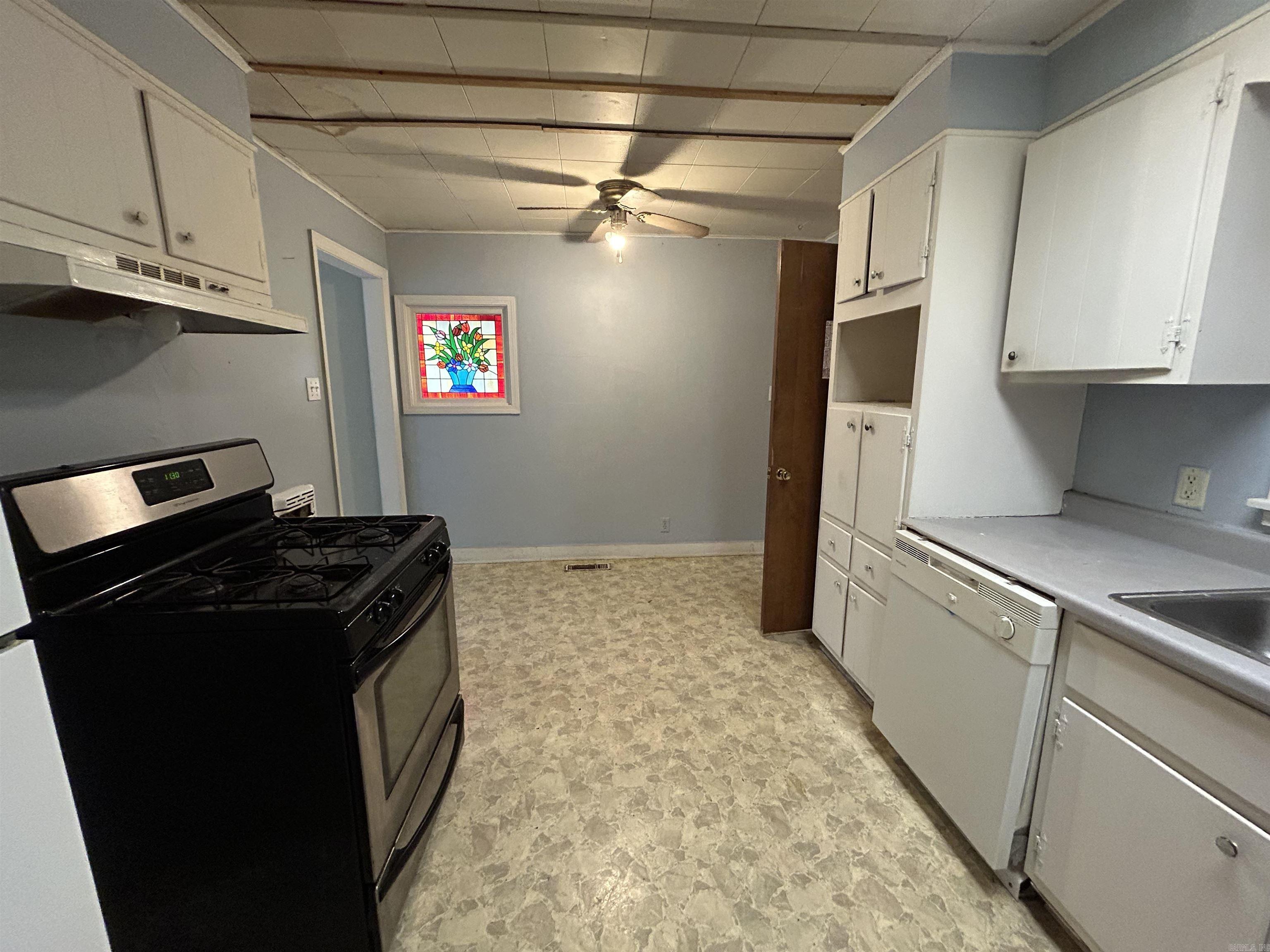 107 Sonnet Street Property Photo 8