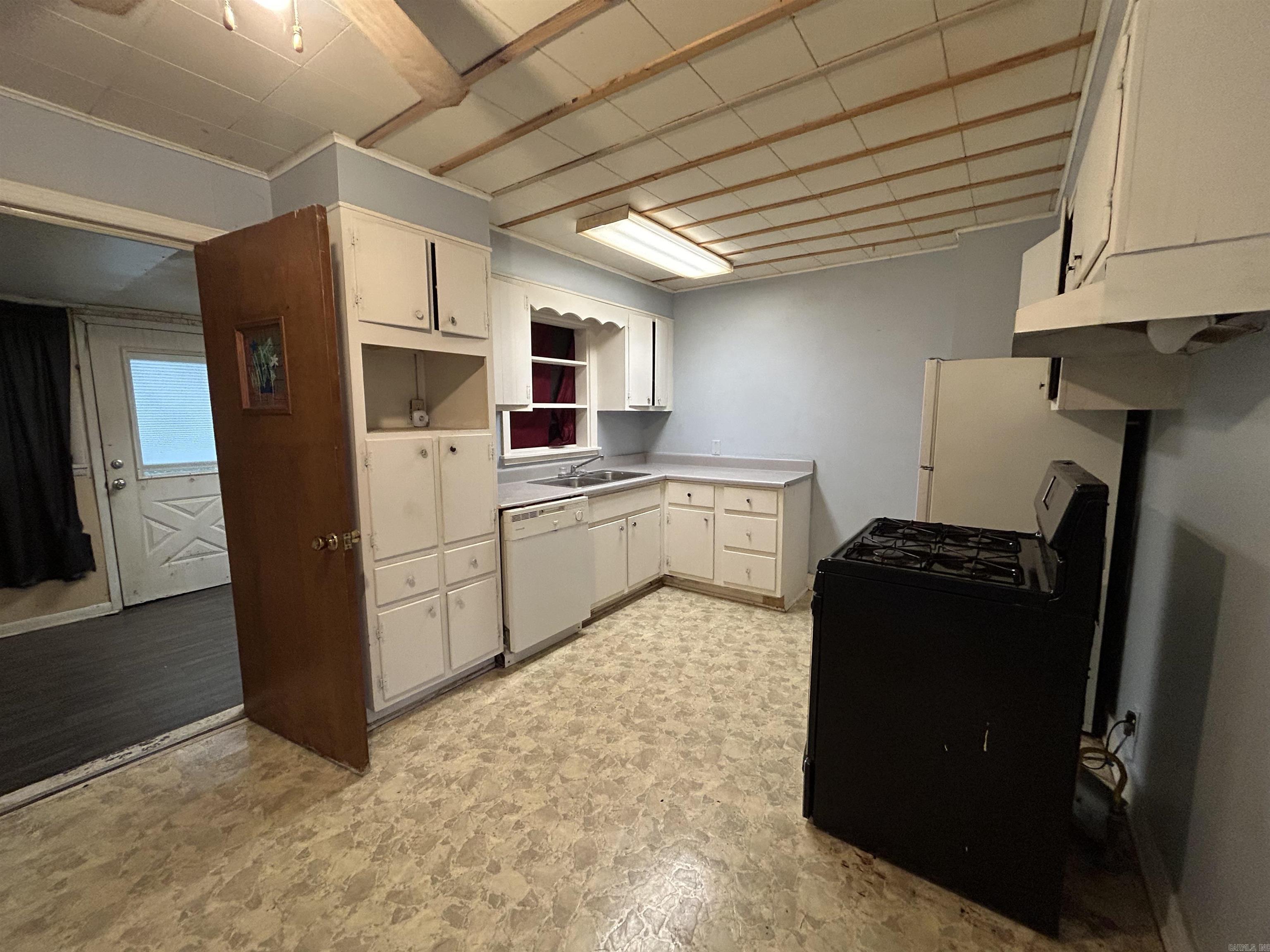 107 Sonnet Street Property Photo 9