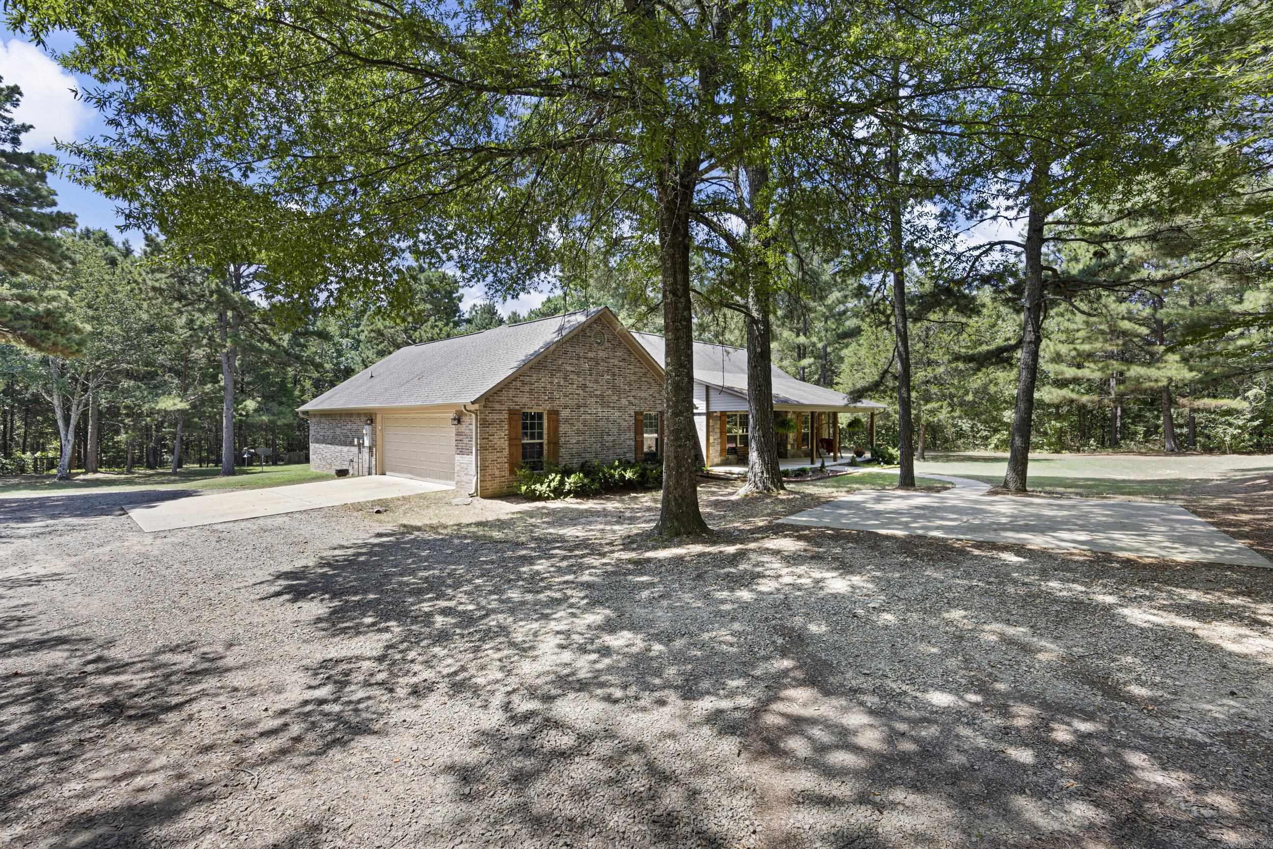 1770 Hwy 124 Property Photo 4