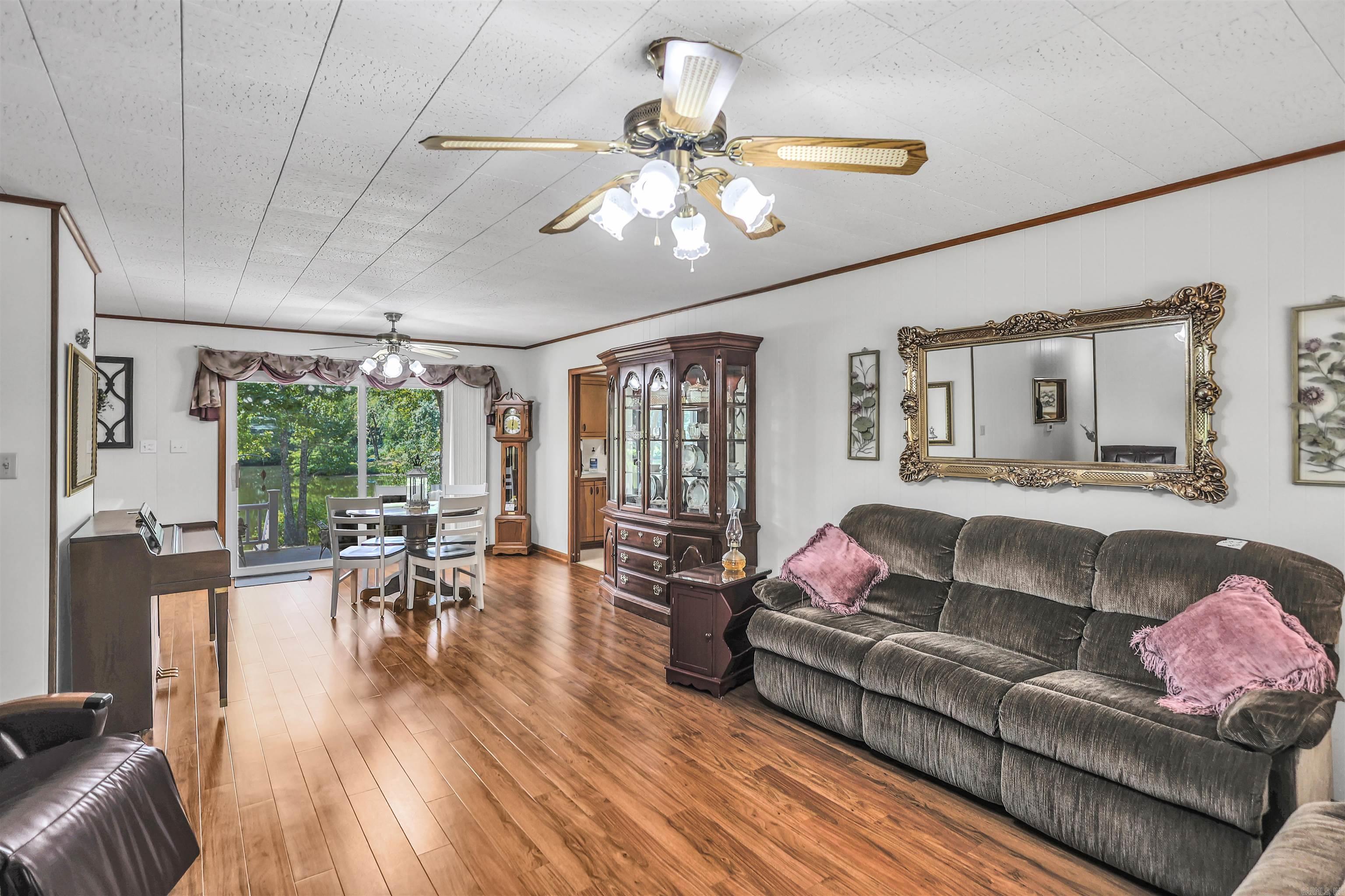 178 Bearce Circle Property Photo 6