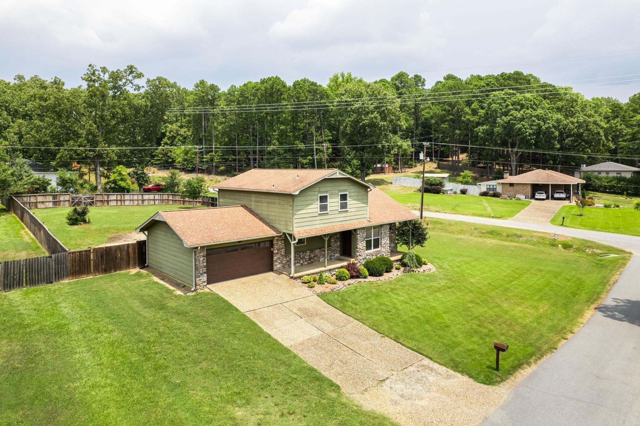 4 Manor Circle Property Photo 6