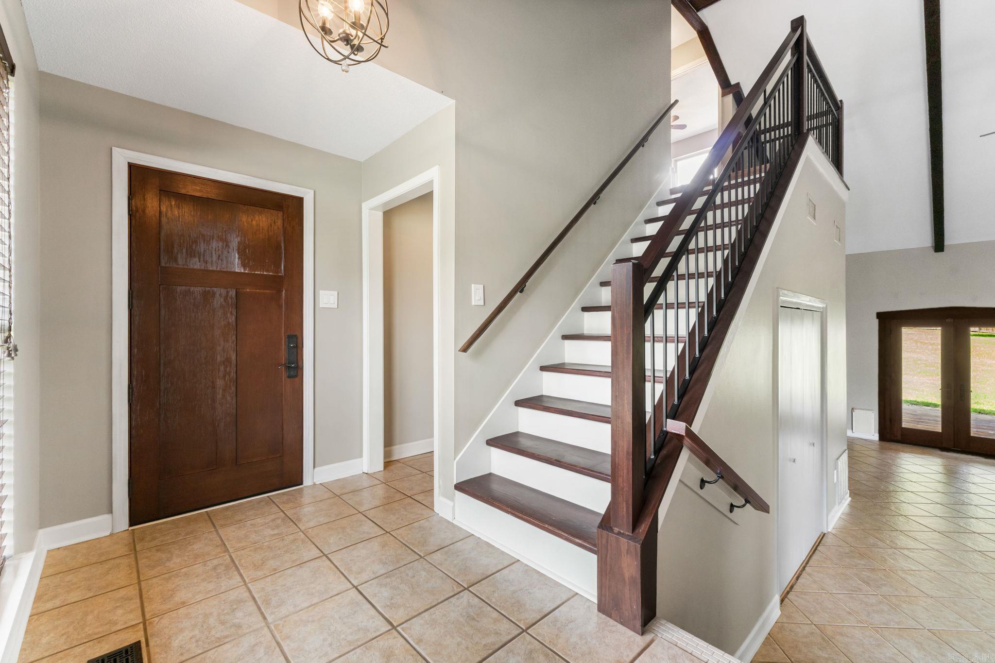 4 Manor Circle Property Photo 8