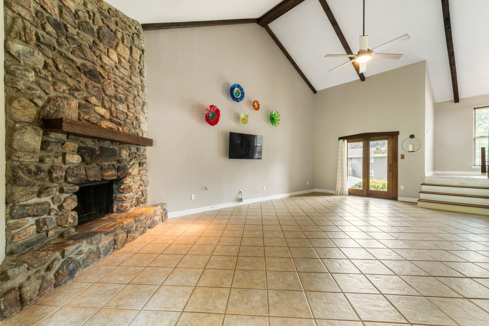 4 Manor Circle Property Photo 12