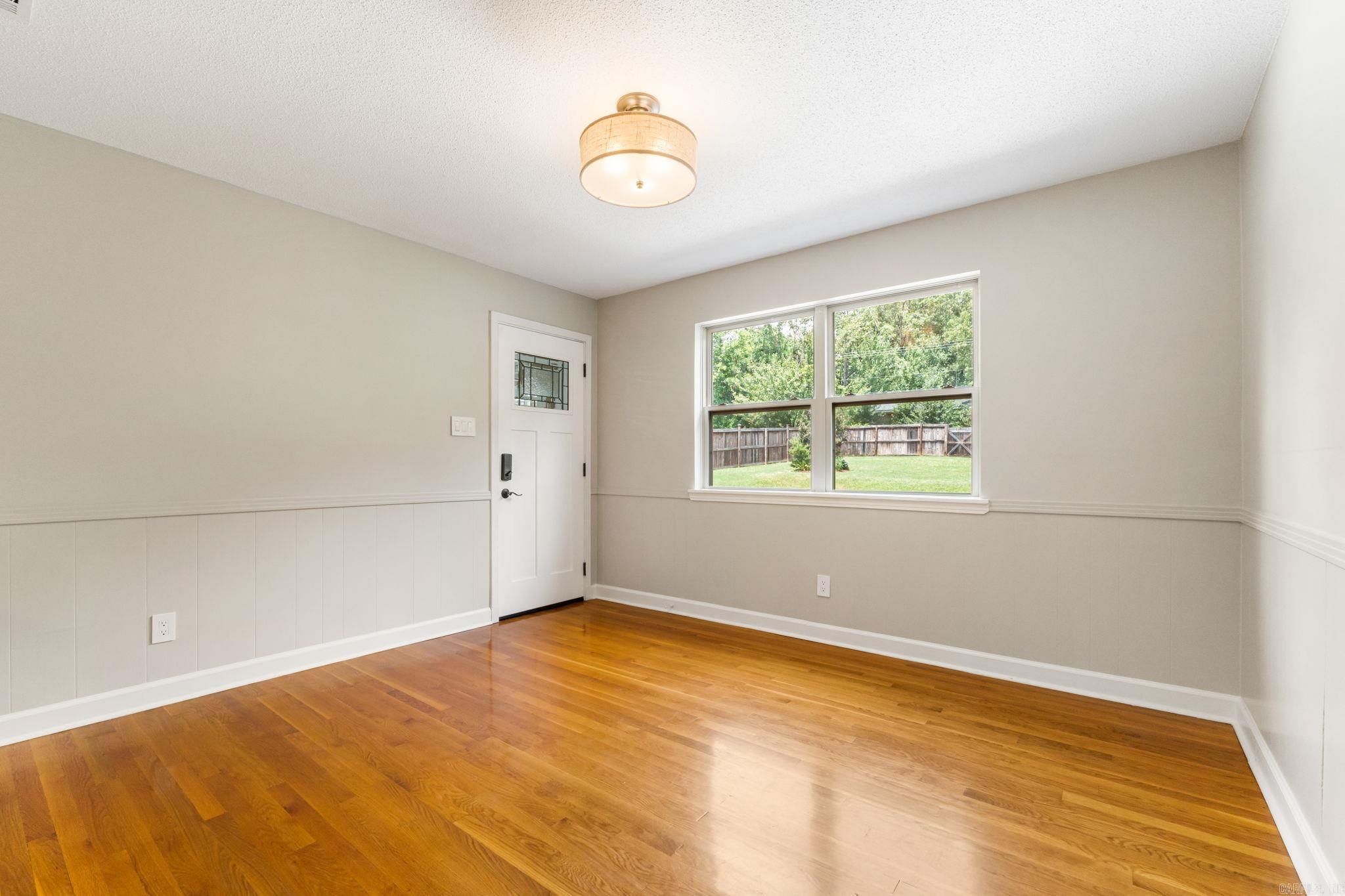 4 Manor Circle Property Photo 19