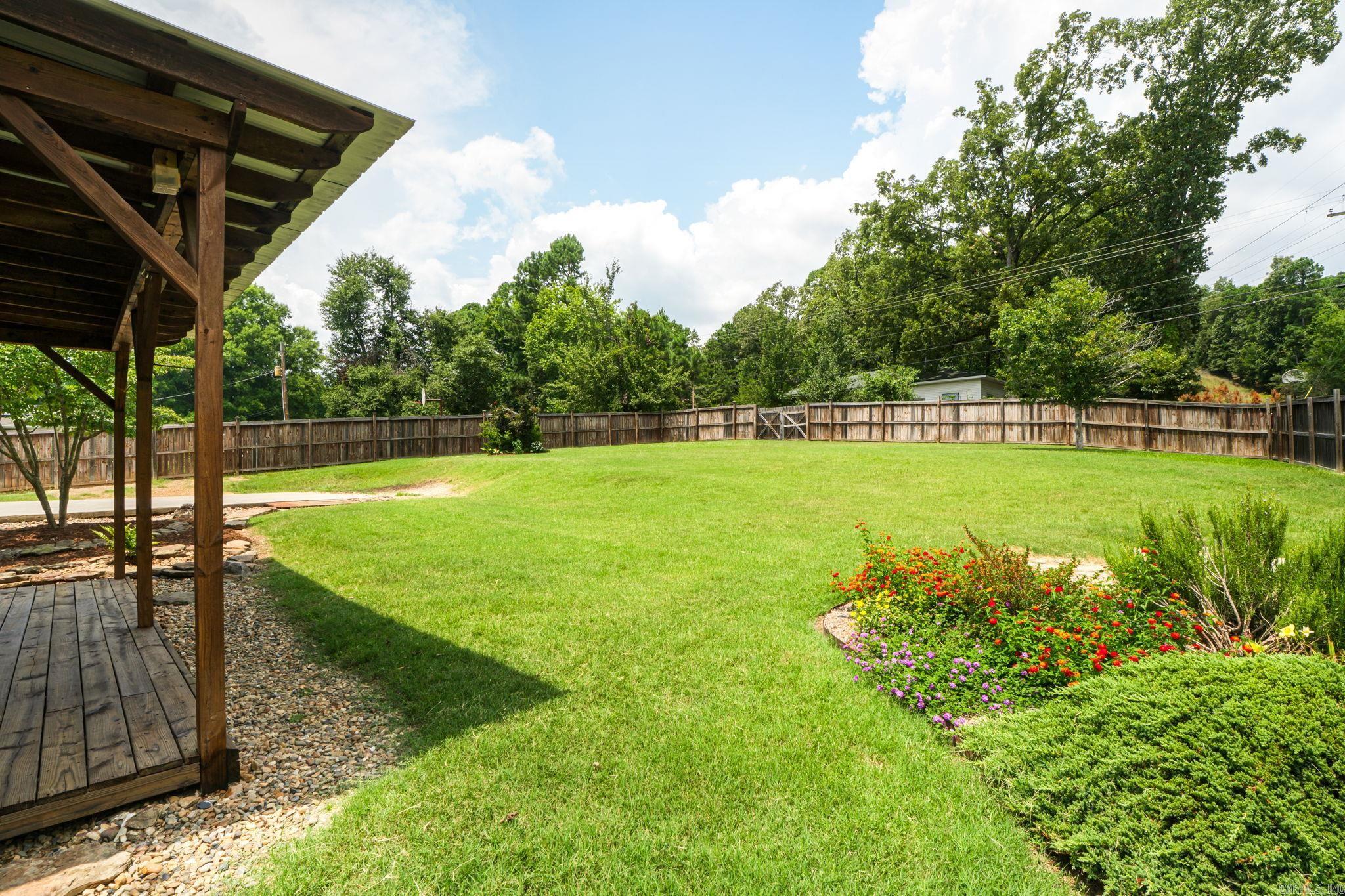 4 Manor Circle Property Photo 45