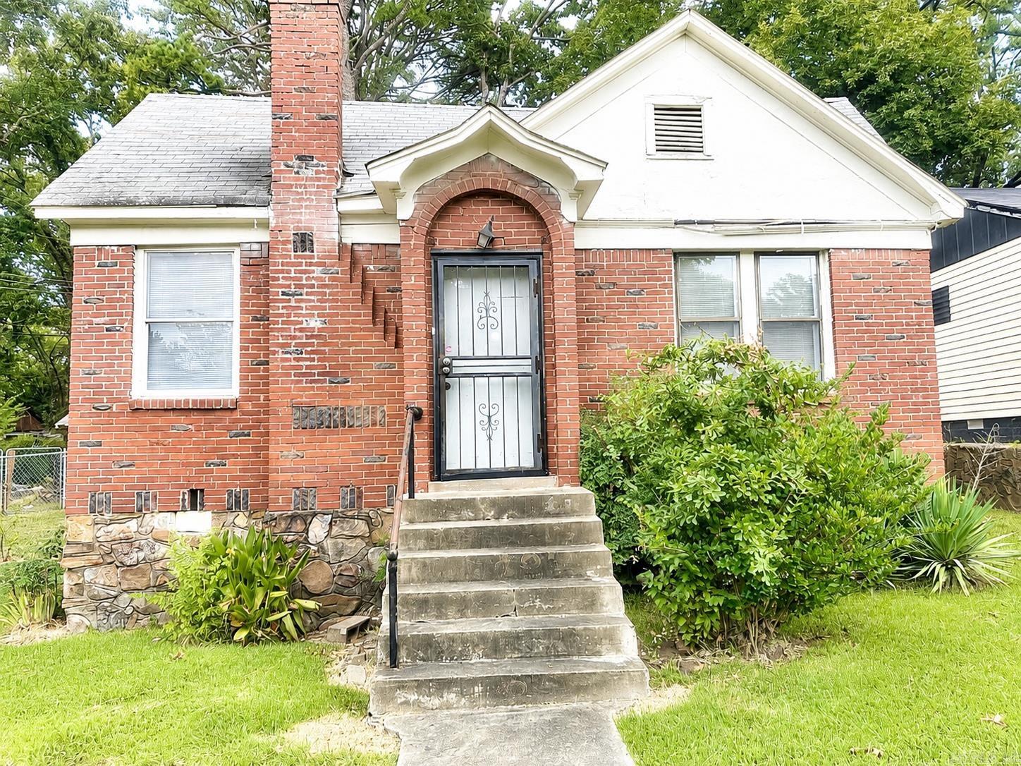 1515 Peyton Street Property Photo 1