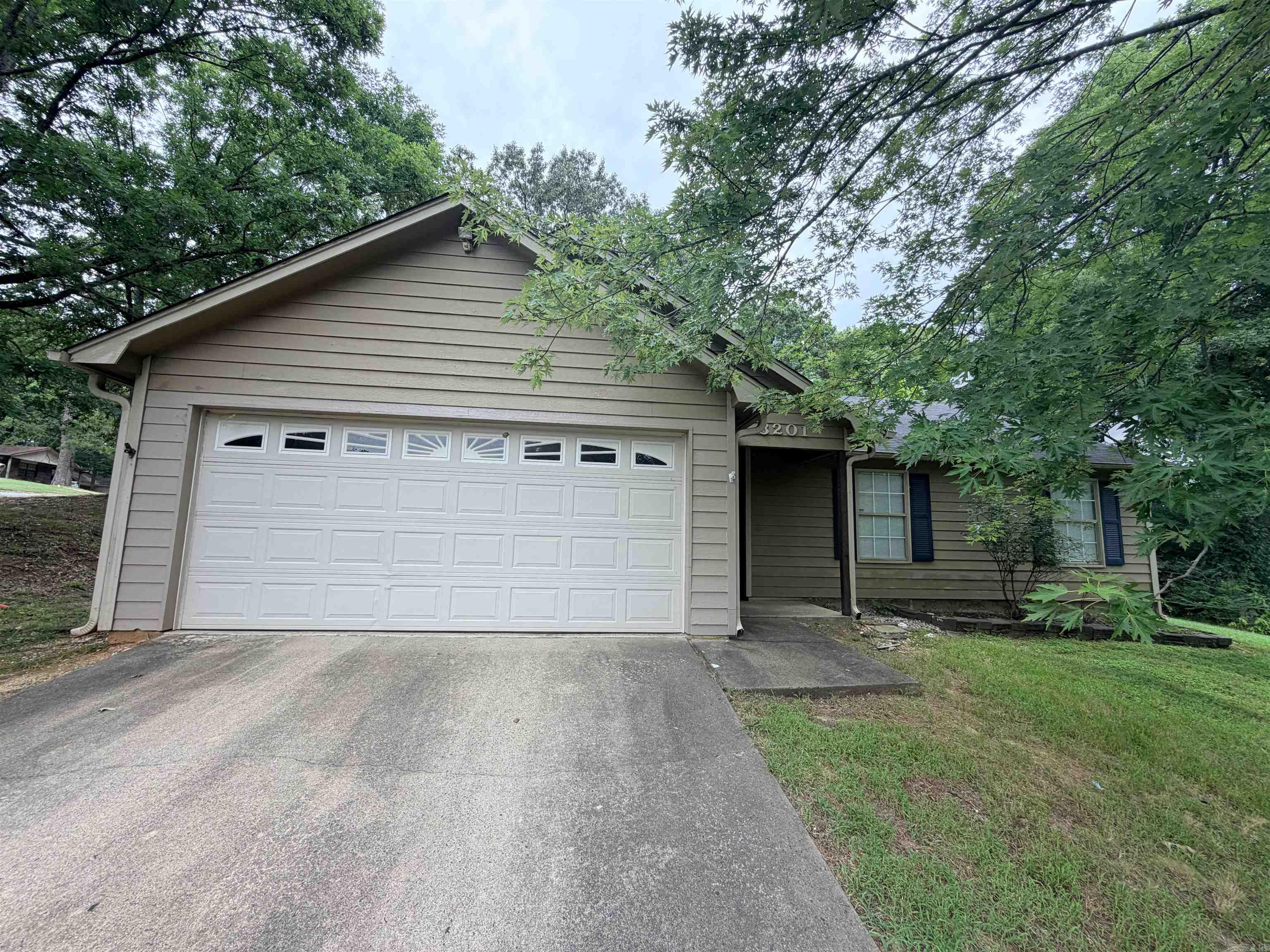 3201 Stivers Boulevard Property Photo 1