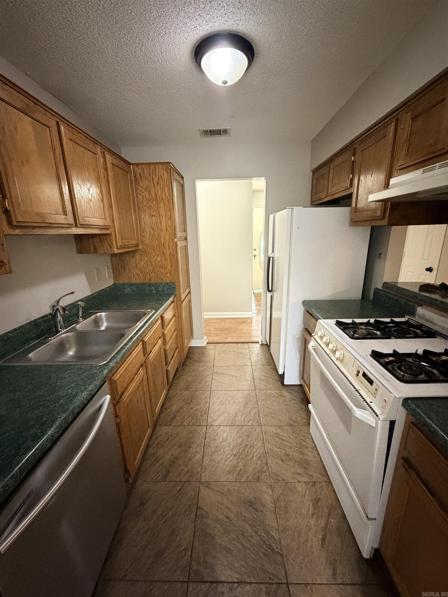 3201 Stivers Boulevard Property Photo 4