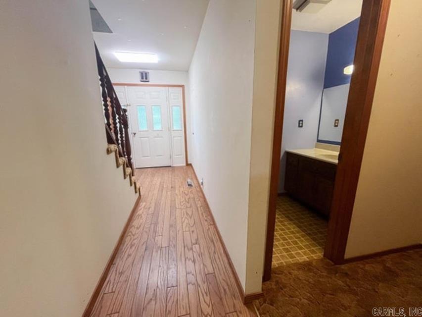 7704 County Road 2770 Property Photo 14