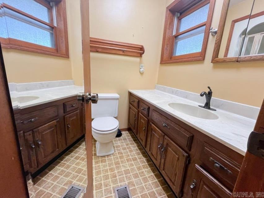 7704 County Road 2770 Property Photo 20