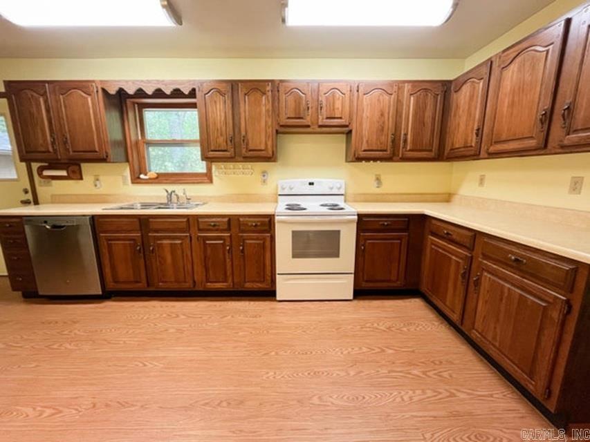 7704 County Road 2770 Property Photo 33