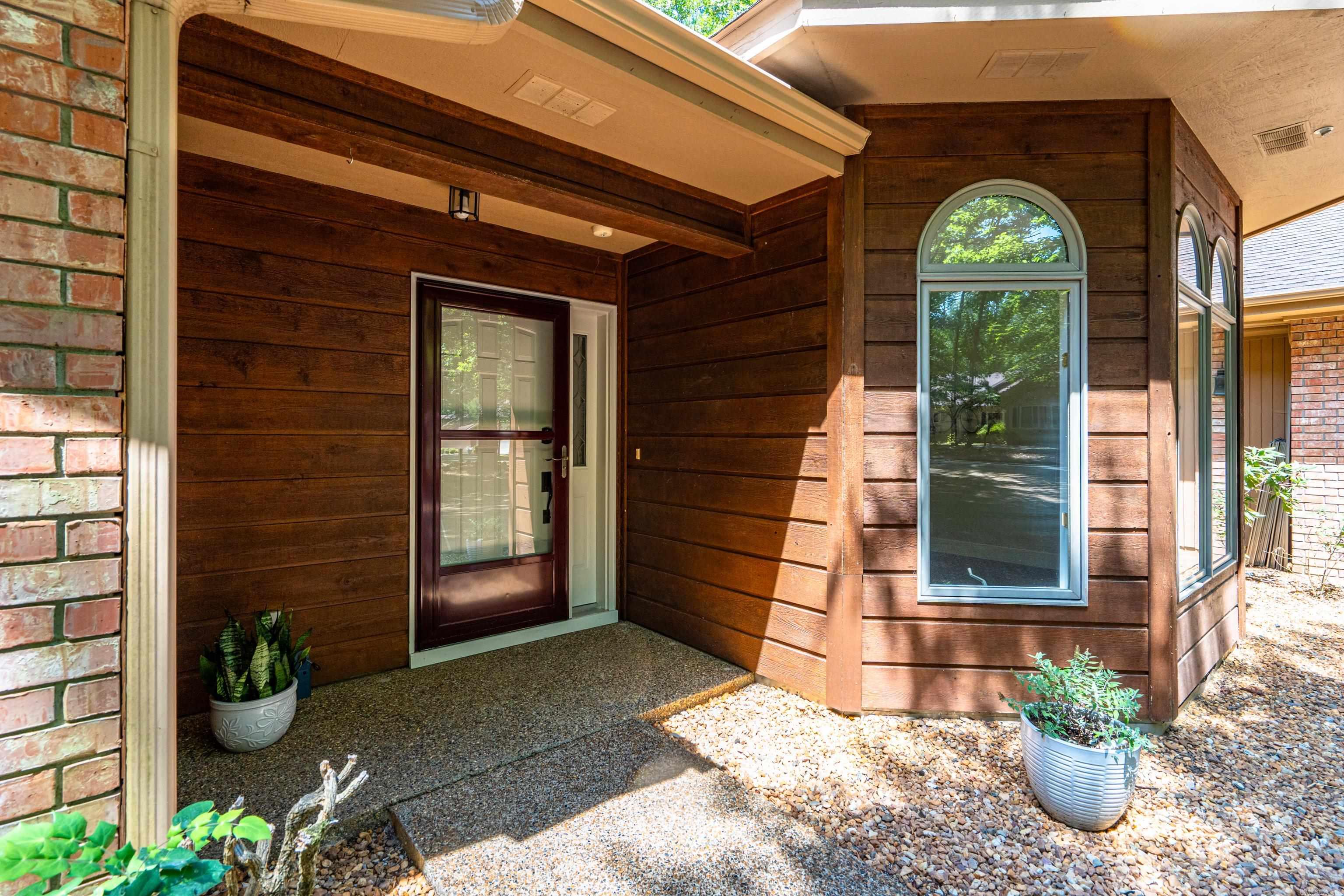 12 Emanuel Drive Property Photo 2