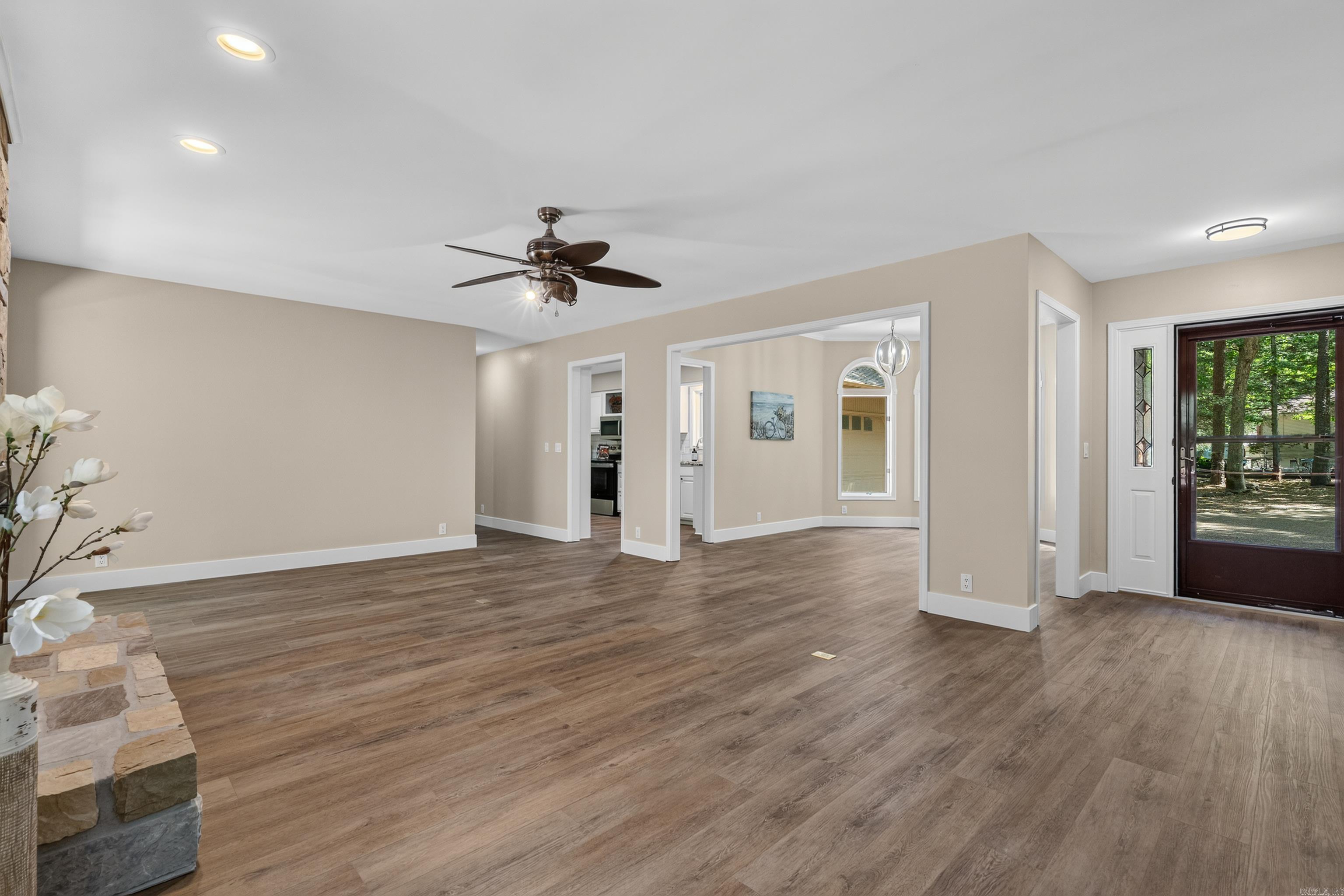 12 Emanuel Drive Property Photo 5