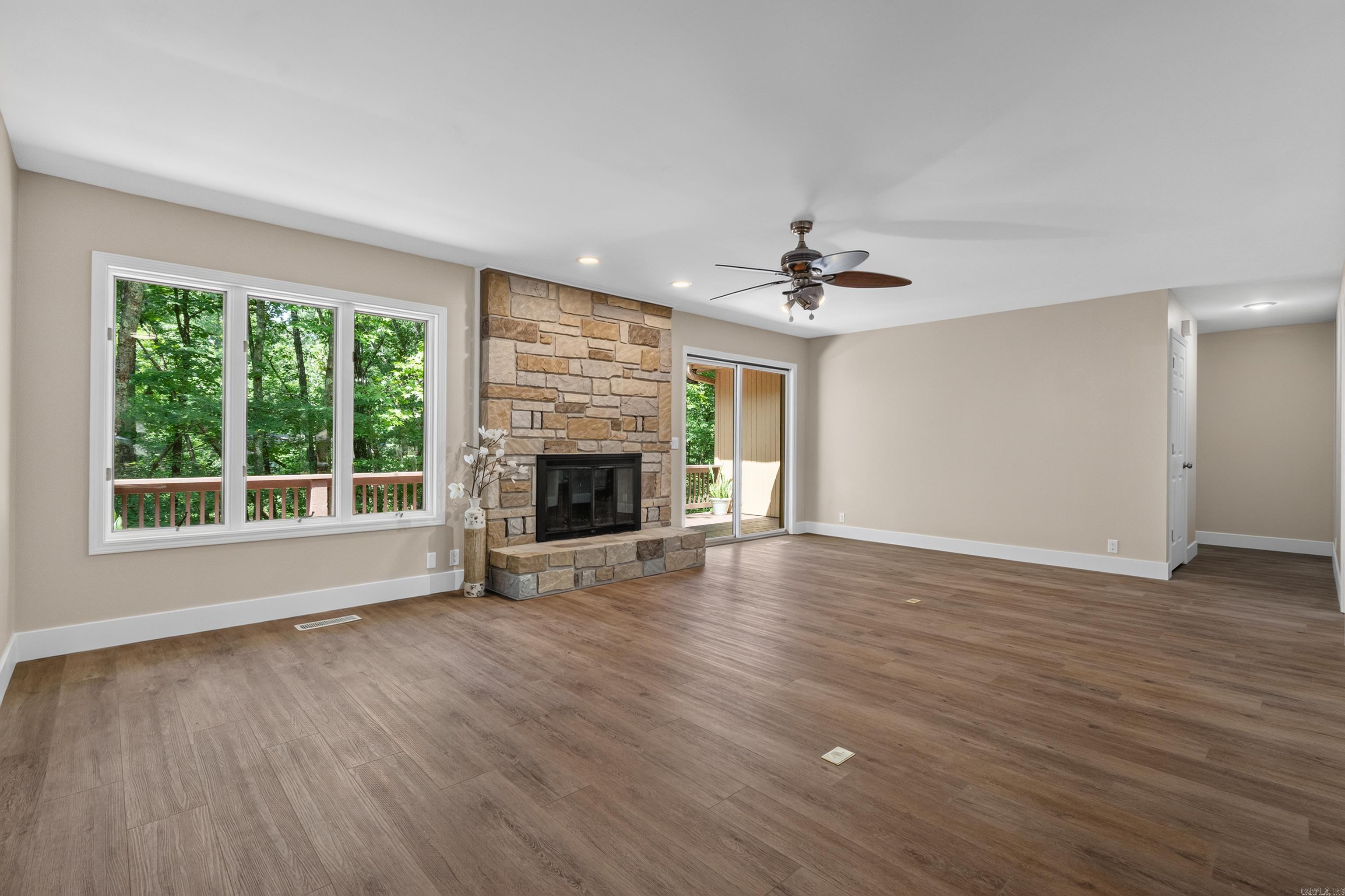 12 Emanuel Drive Property Photo 10