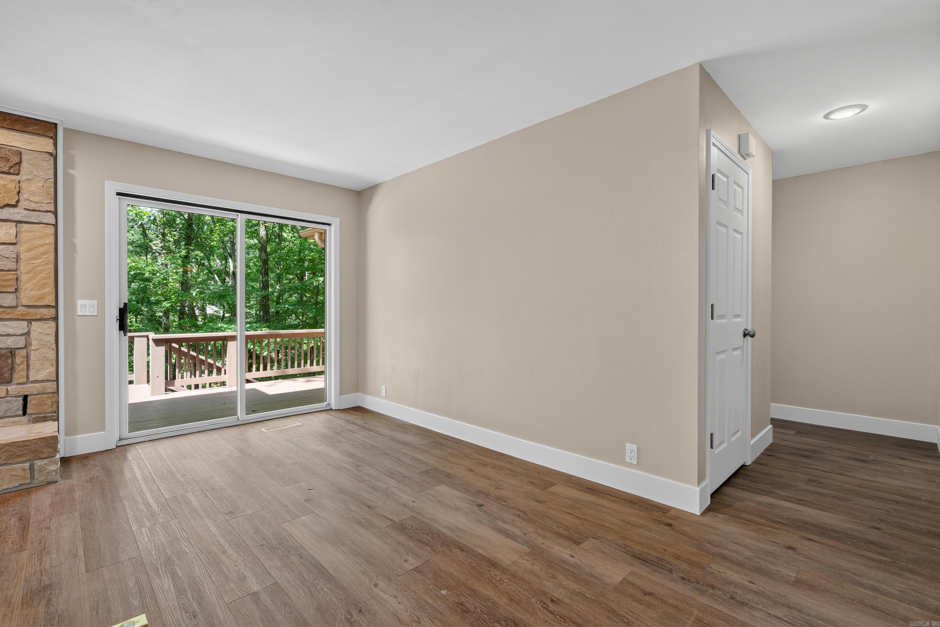 12 Emanuel Drive Property Photo 12