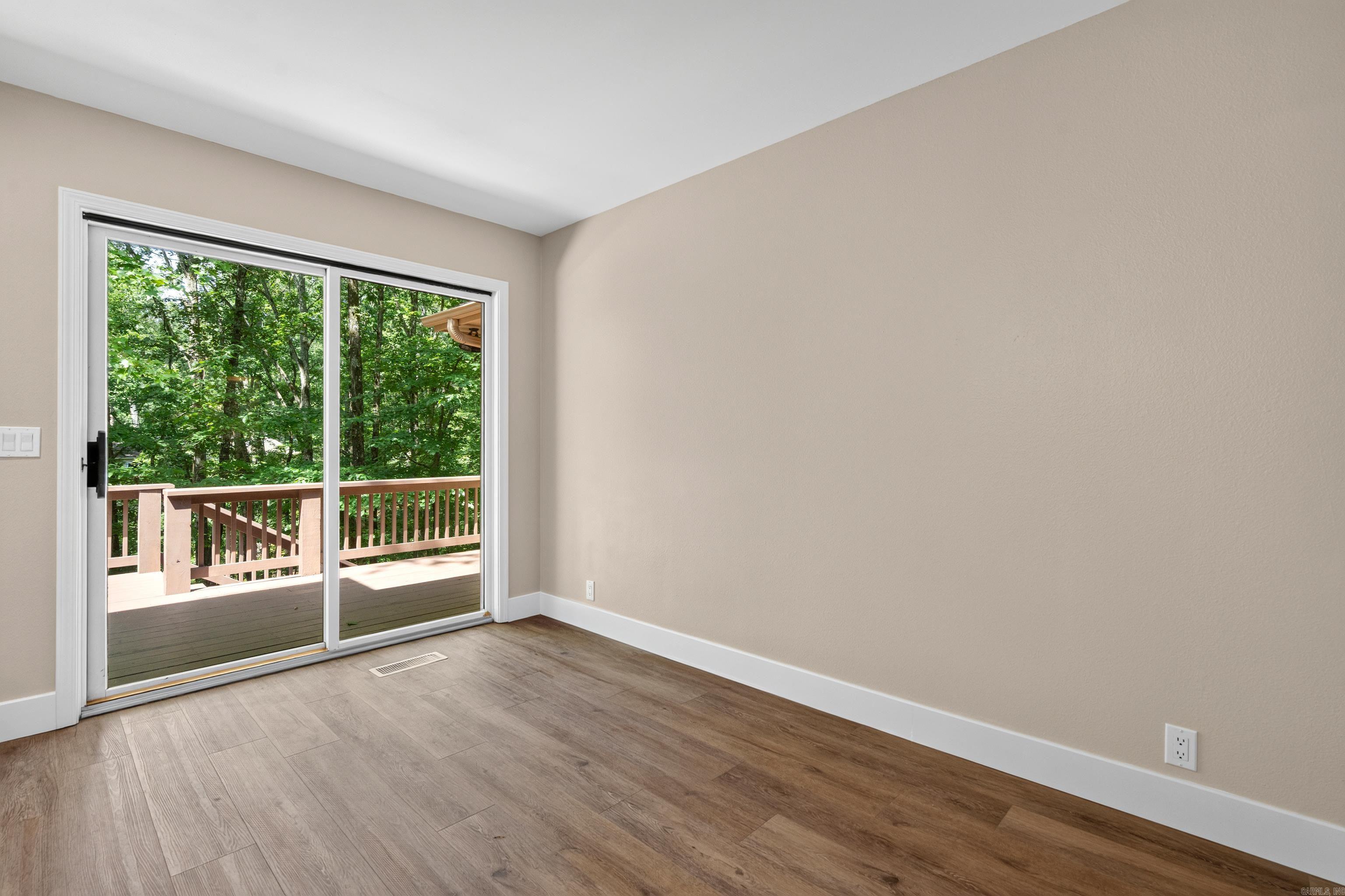12 Emanuel Drive Property Photo 13