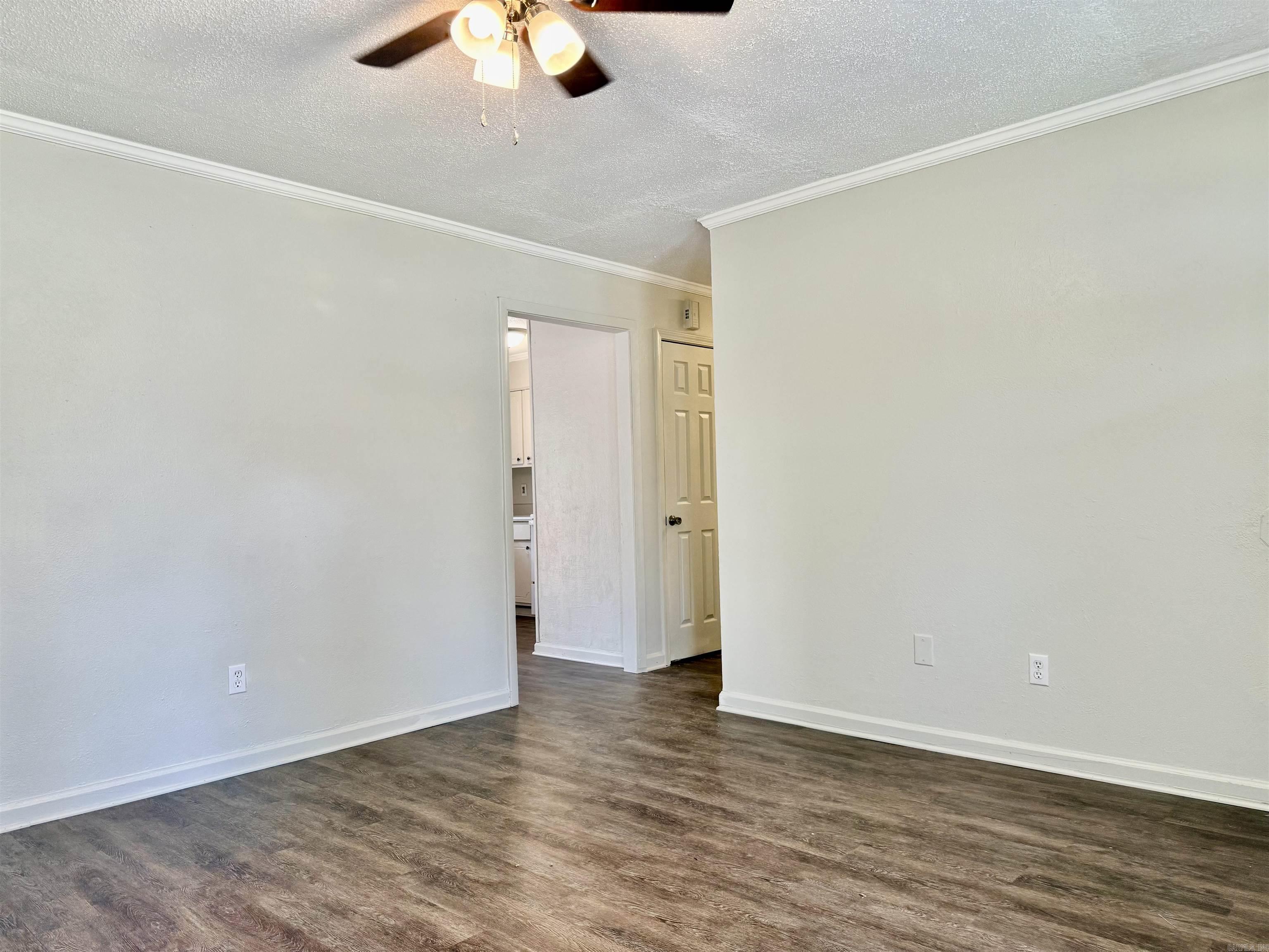 46 Wright Circle Property Photo 4