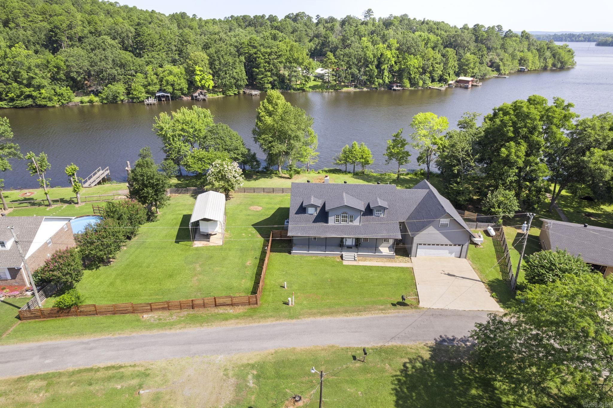 47 Lakeview Road Property Photo 1