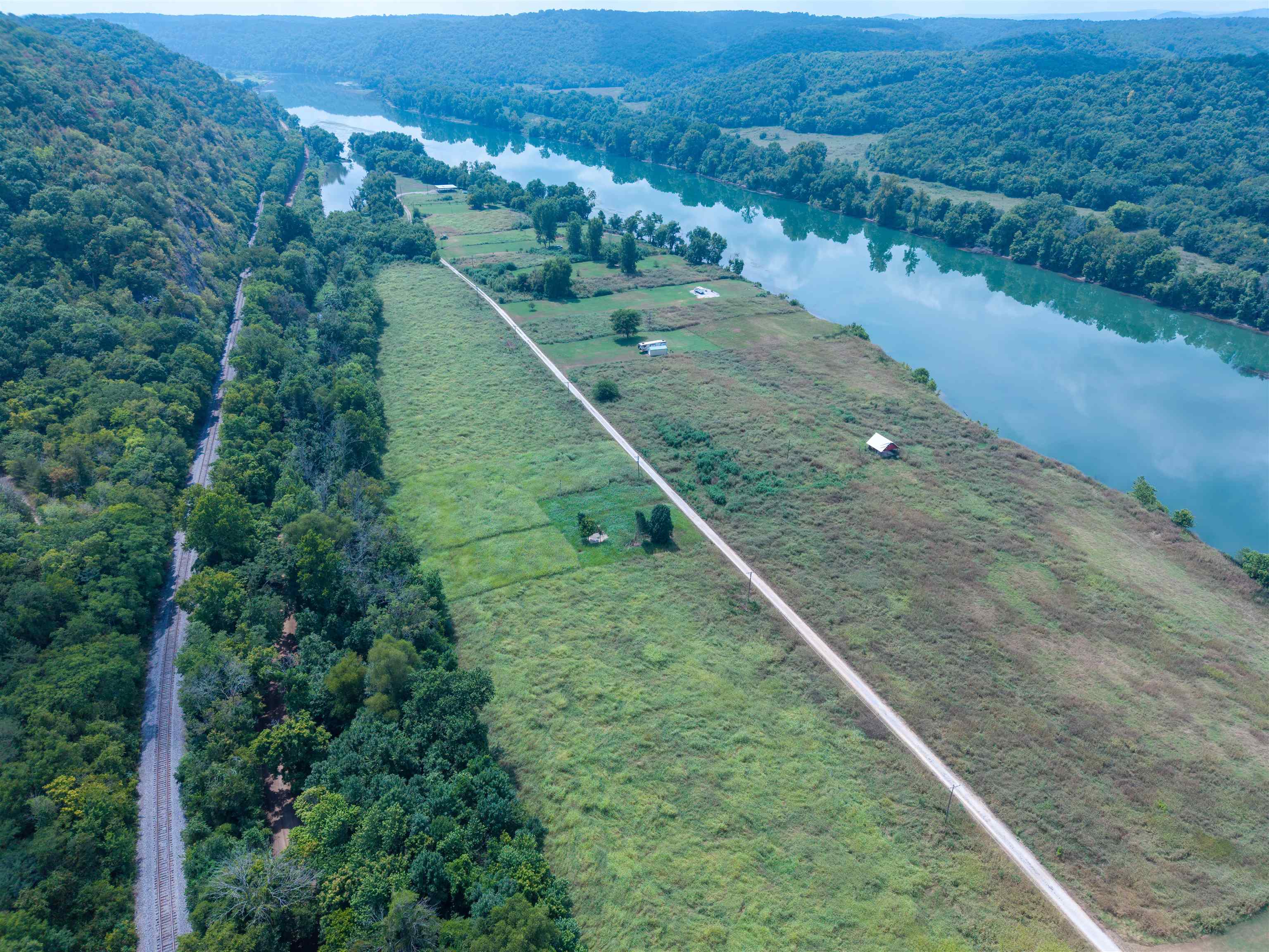69 White River Run Property Photo 3