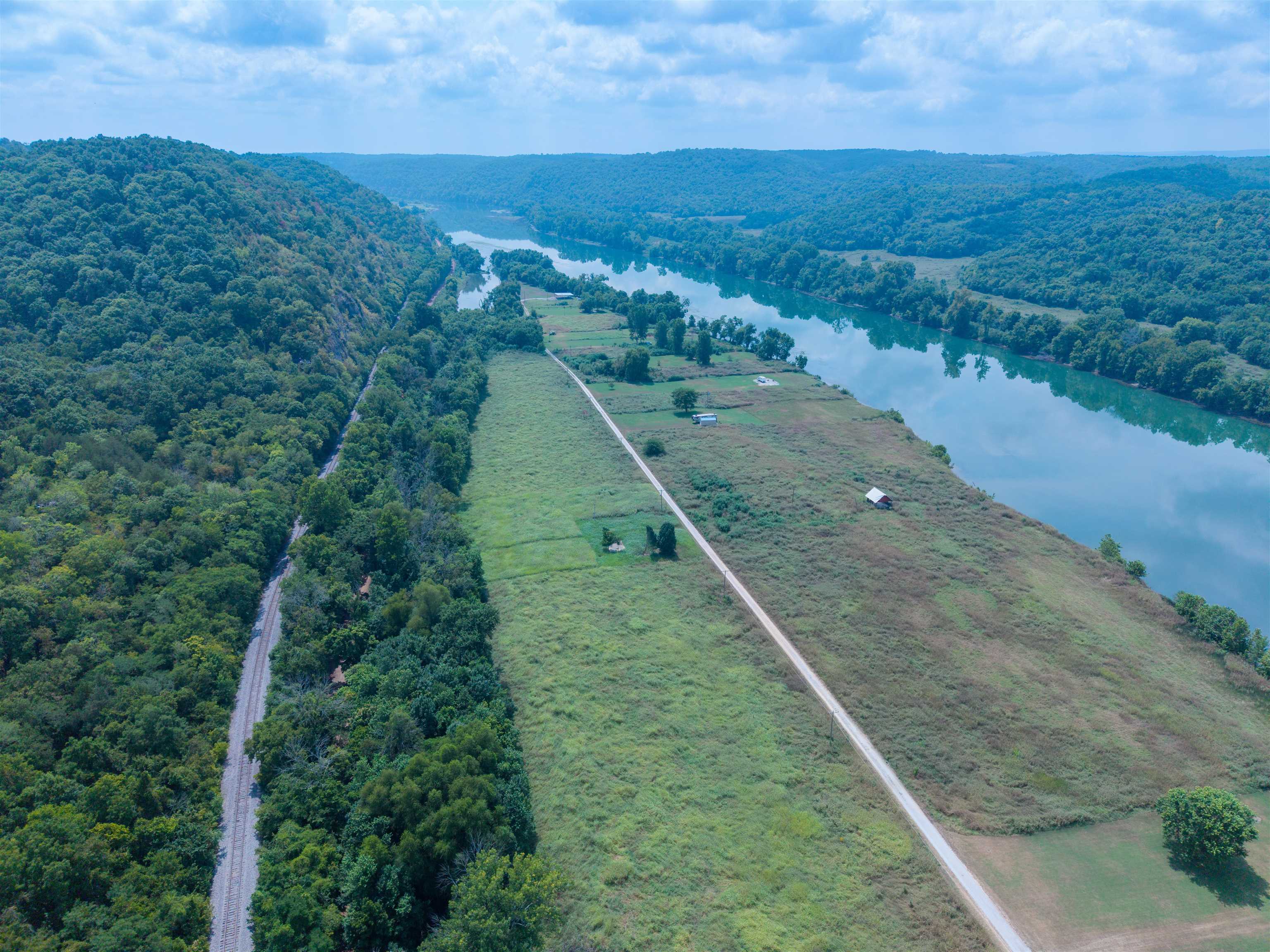 69 White River Run Property Photo 5
