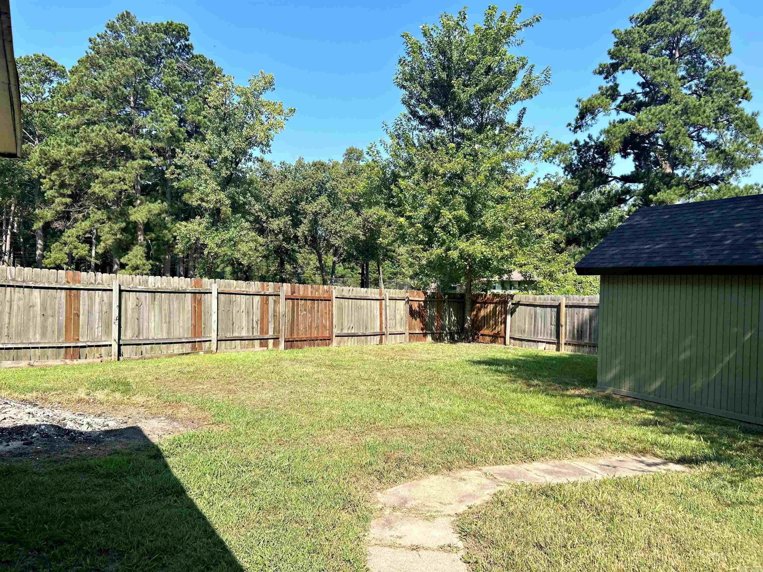 103 Stonegate Court Property Photo 6