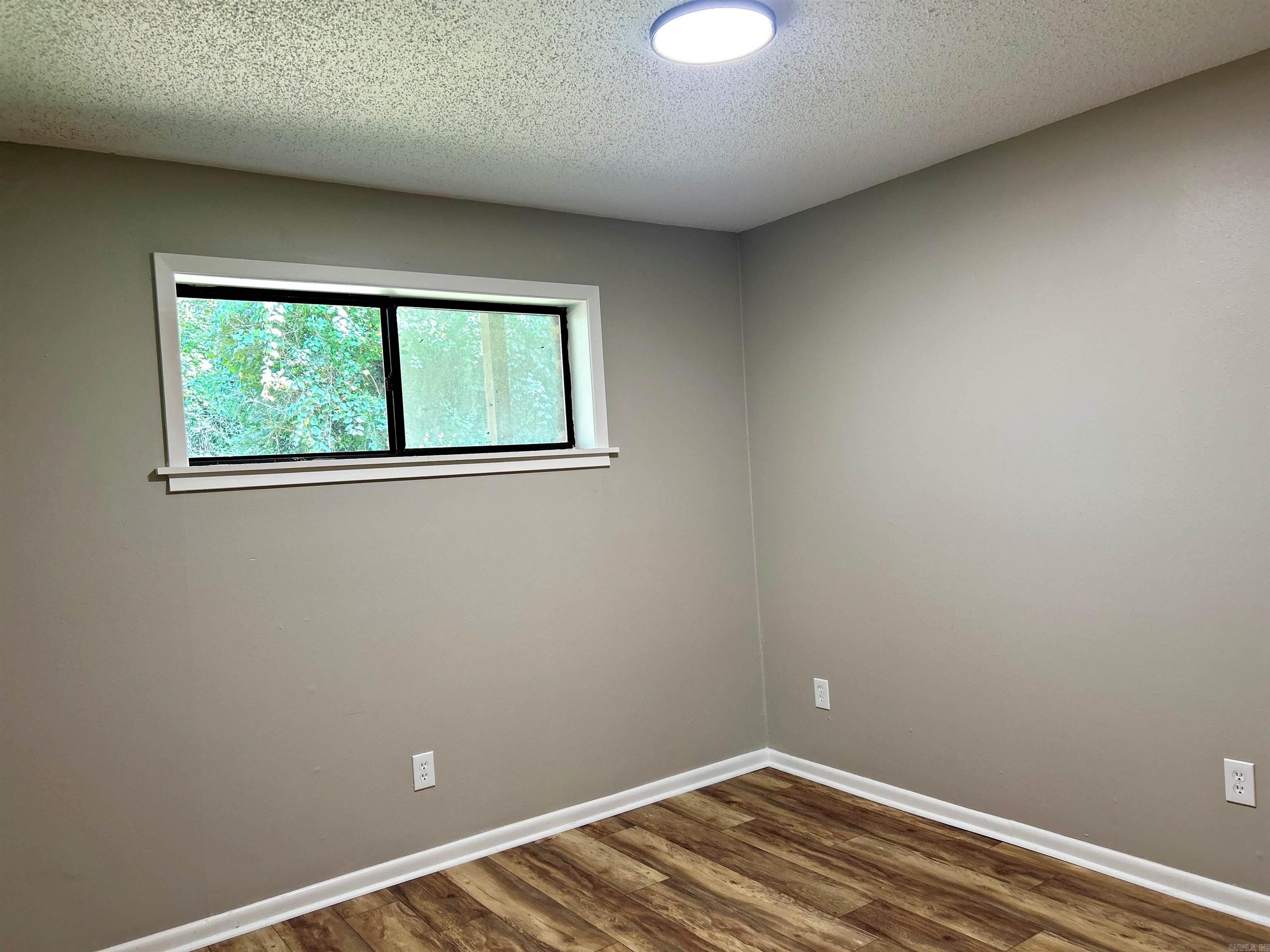 103 Stonegate Court Property Photo 26