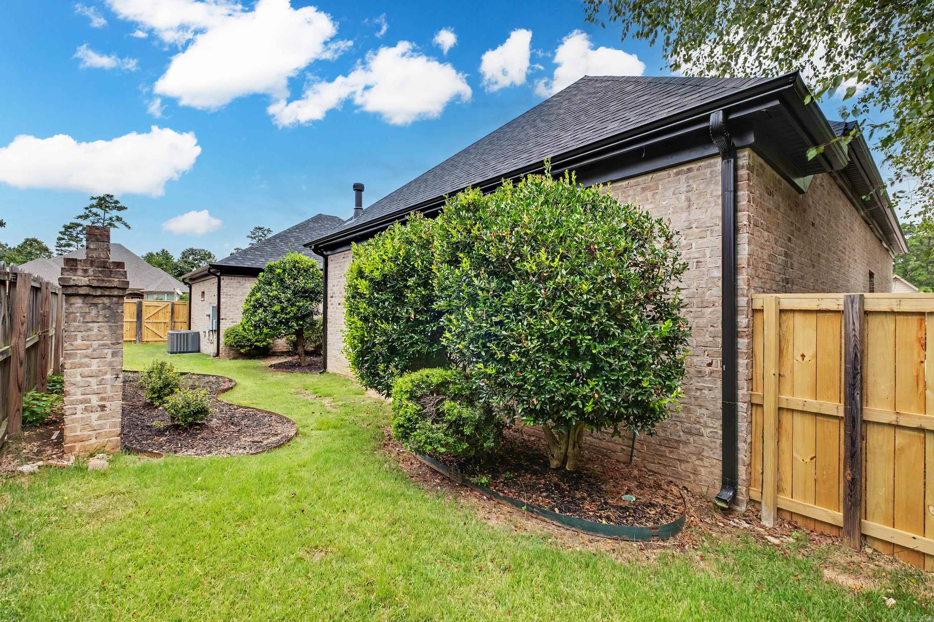 19 Tournay Circle Property Photo 49