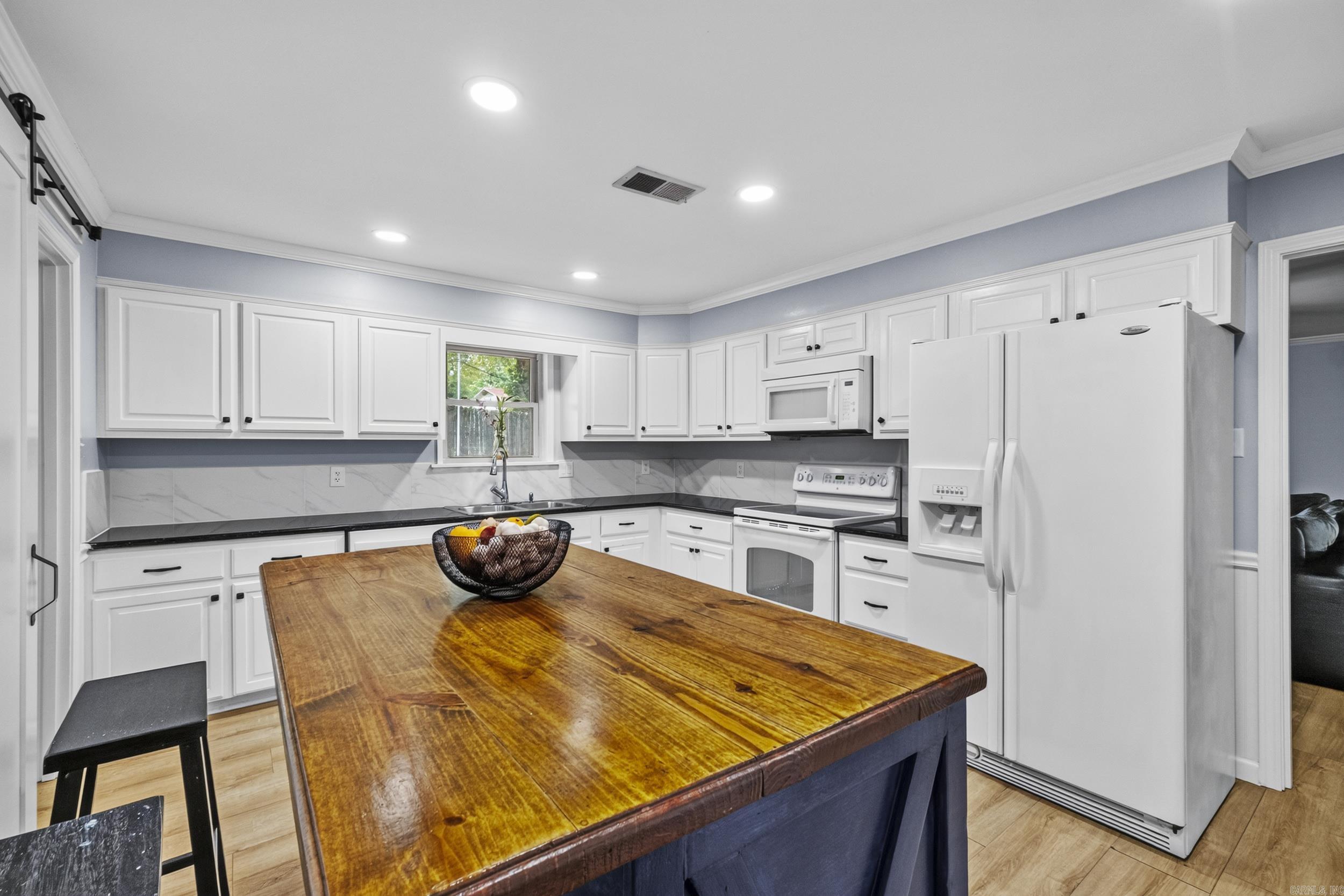 1524 Circledale Road Property Photo 10