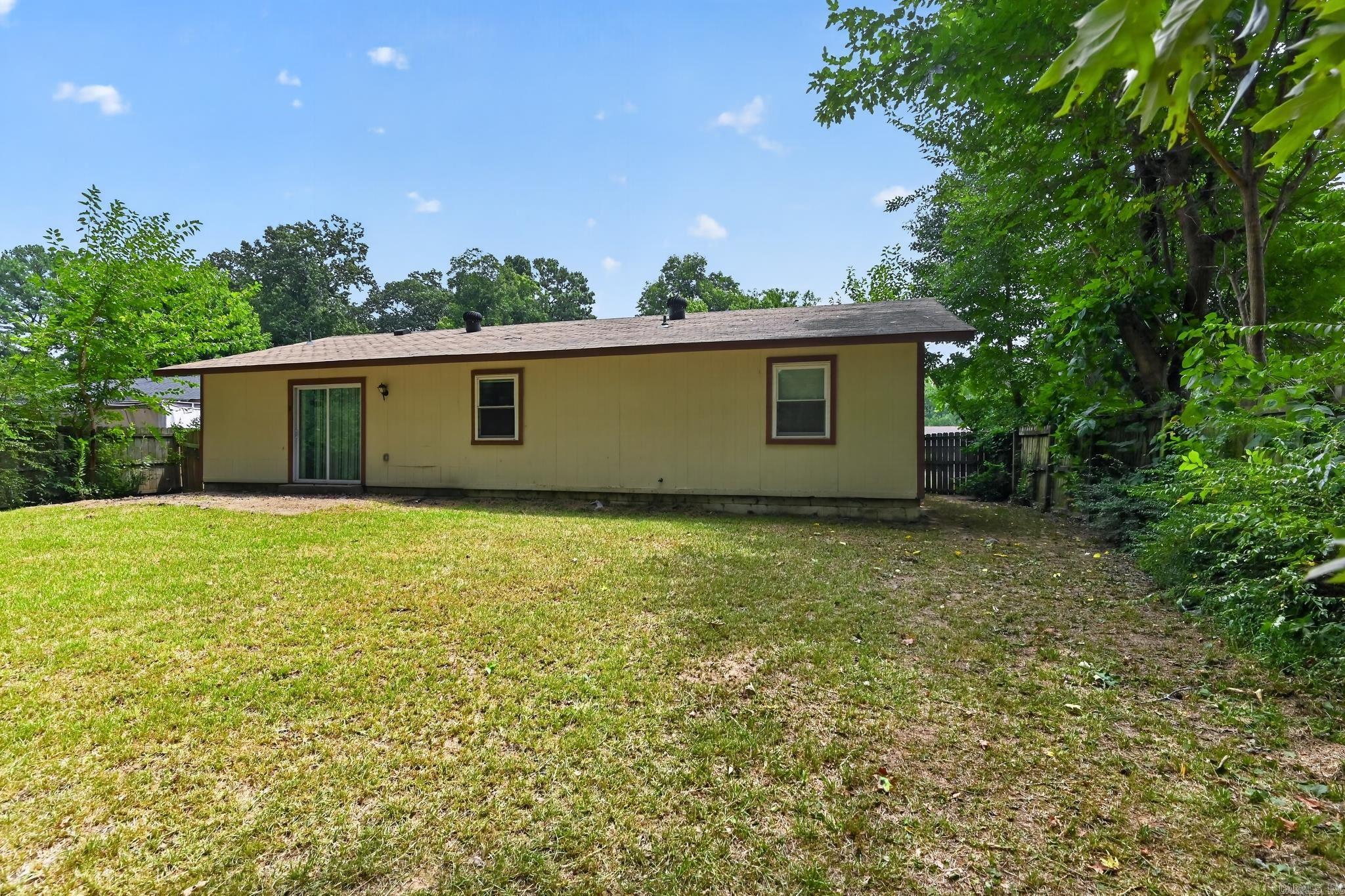 408 Overland Trail Property Photo 2