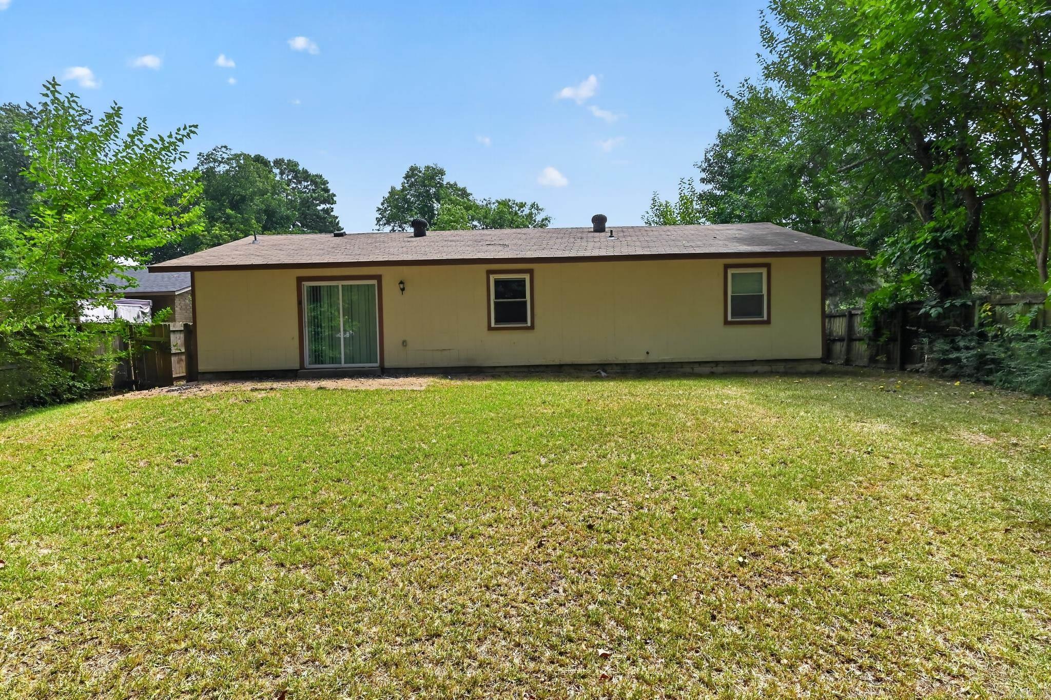 408 Overland Trail Property Photo 3