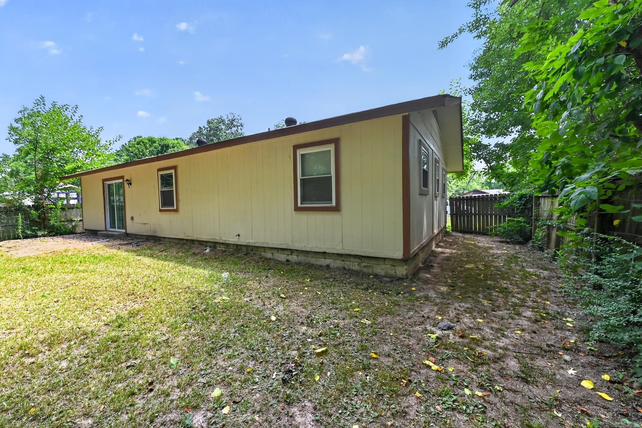 408 Overland Trail Property Photo 7