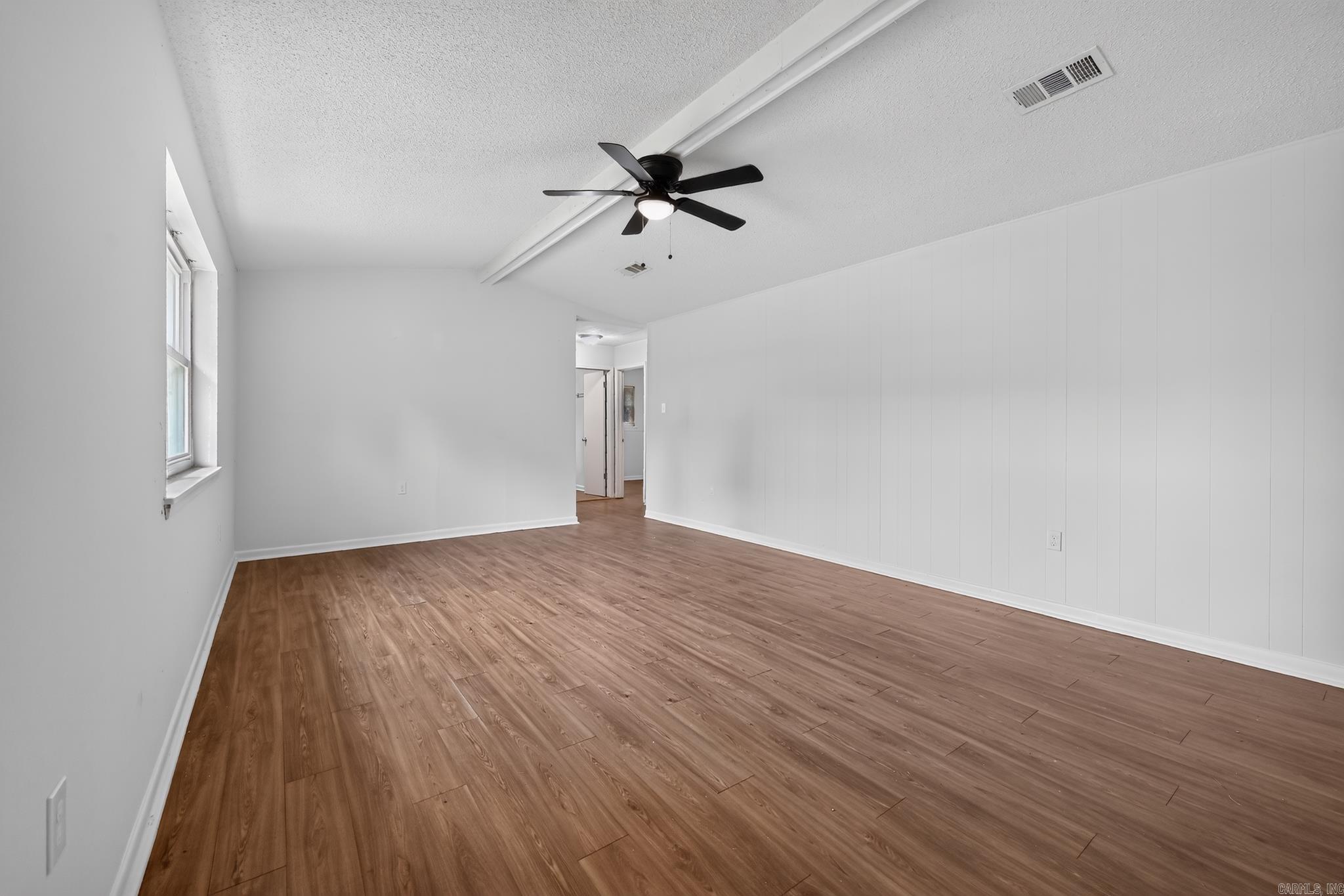 408 Overland Trail Property Photo 11