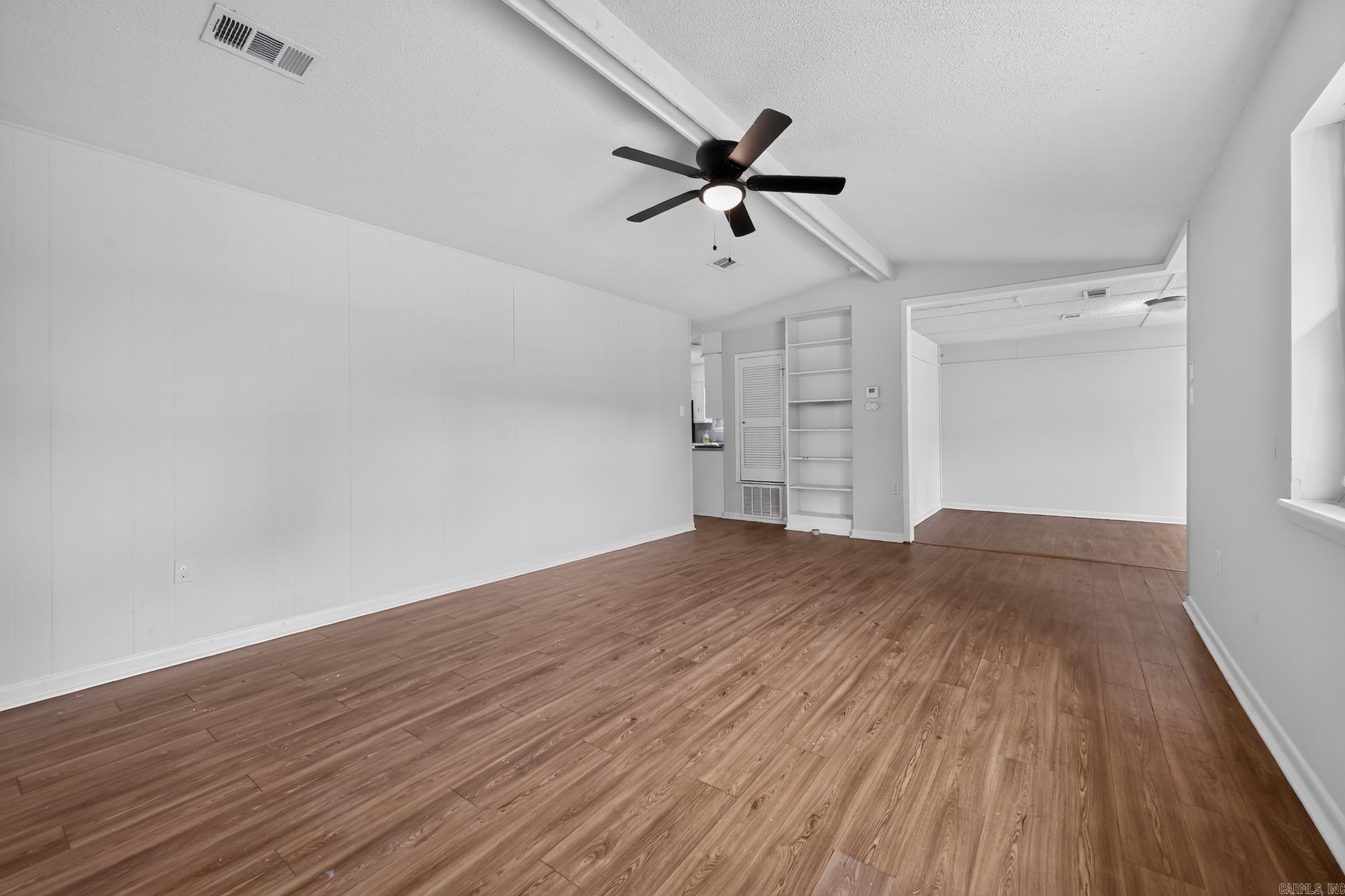 408 Overland Trail Property Photo 13