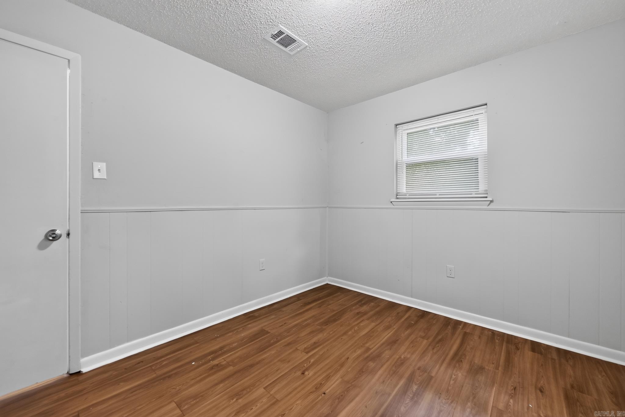 408 Overland Trail Property Photo 28