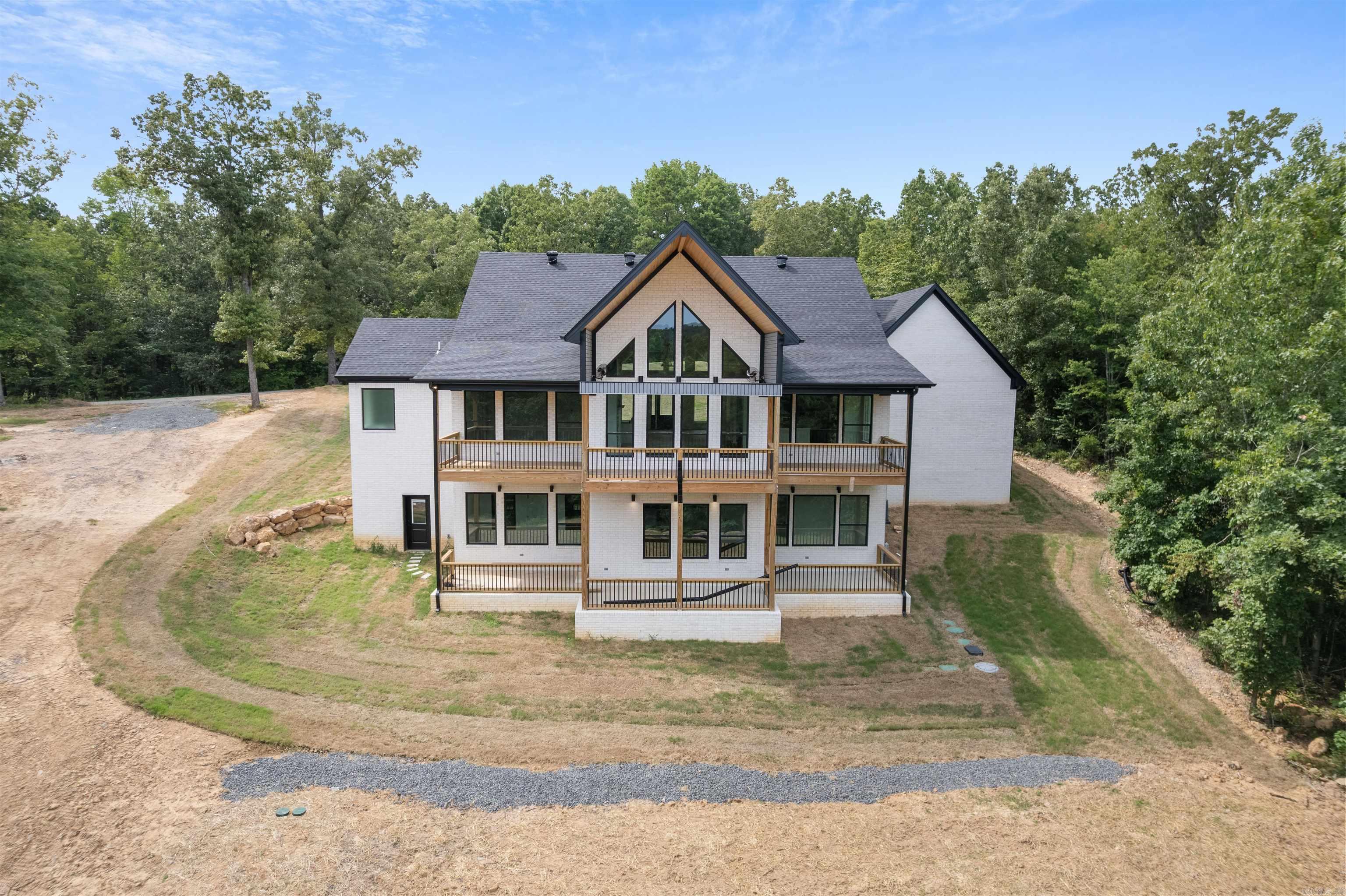59 Hawks Circle Property Photo 3