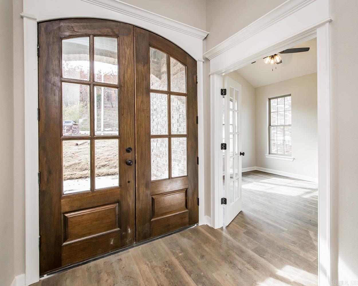 17304 Hollow Pine Drive Property Photo 4