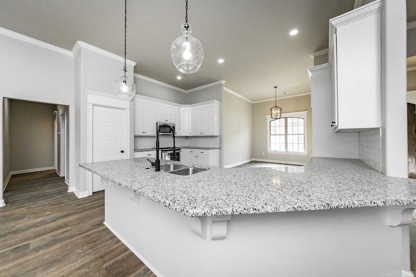 17304 Hollow Pine Drive Property Photo 9