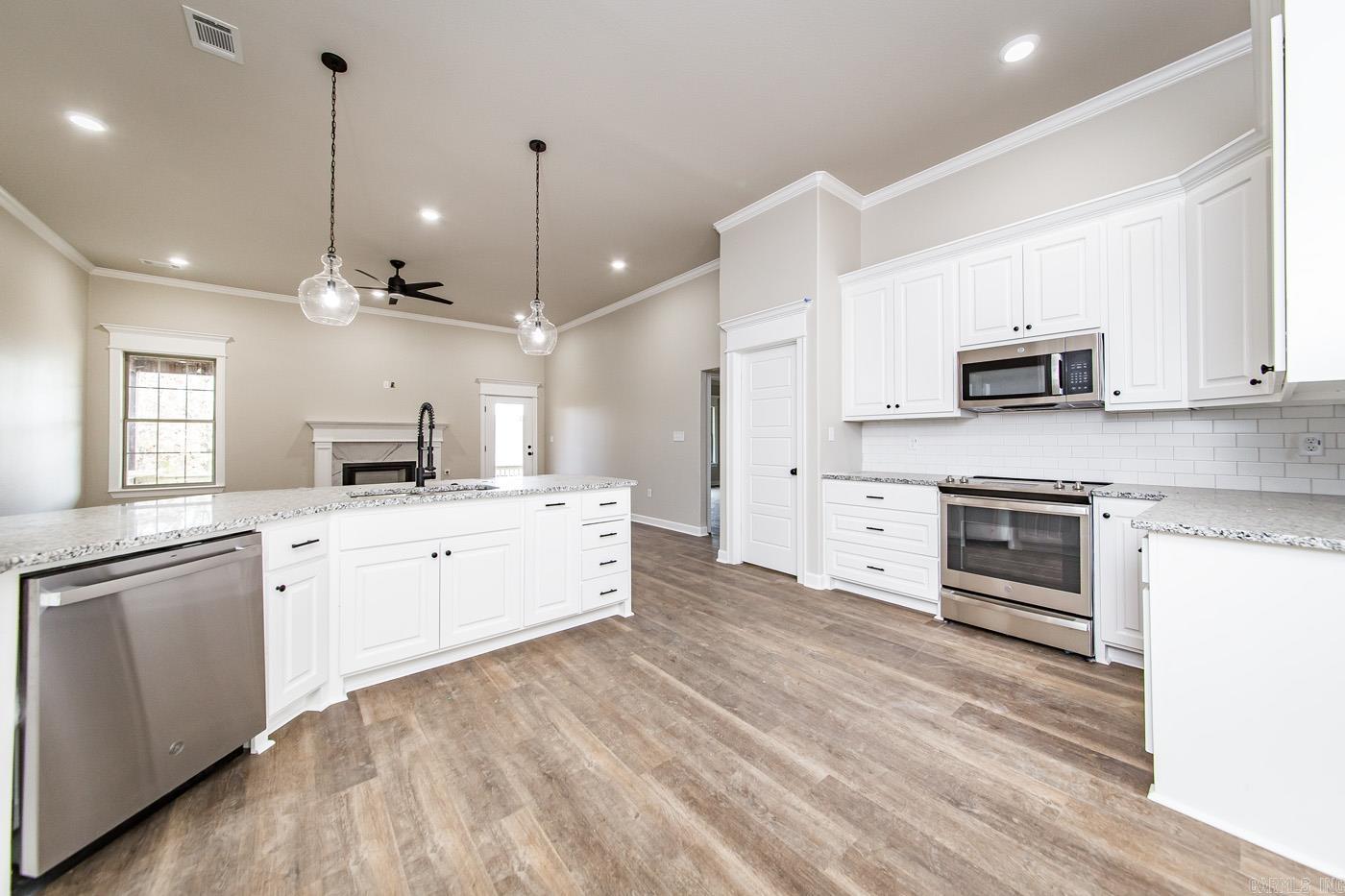 17304 Hollow Pine Drive Property Photo 11