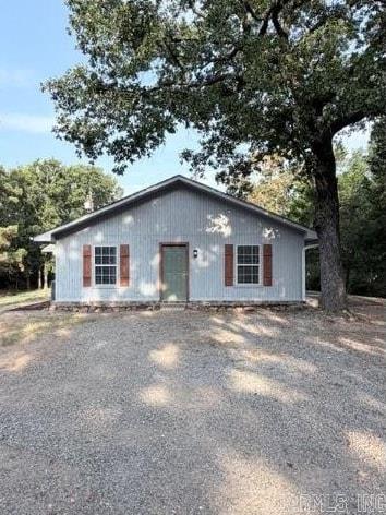 106 W Lewisburg Road Property Photo 2