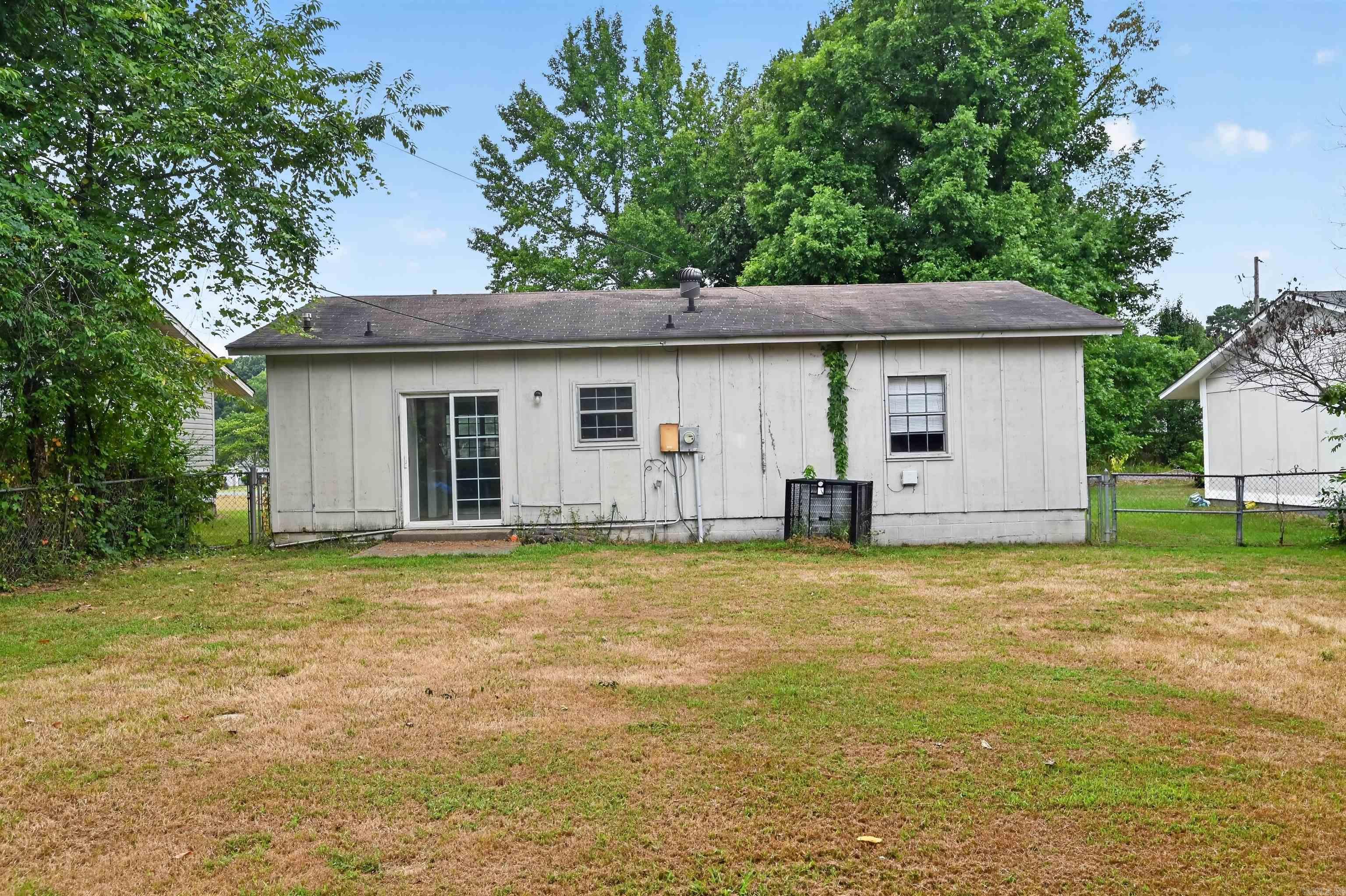 119 Northeastern Avenue Property Photo 2