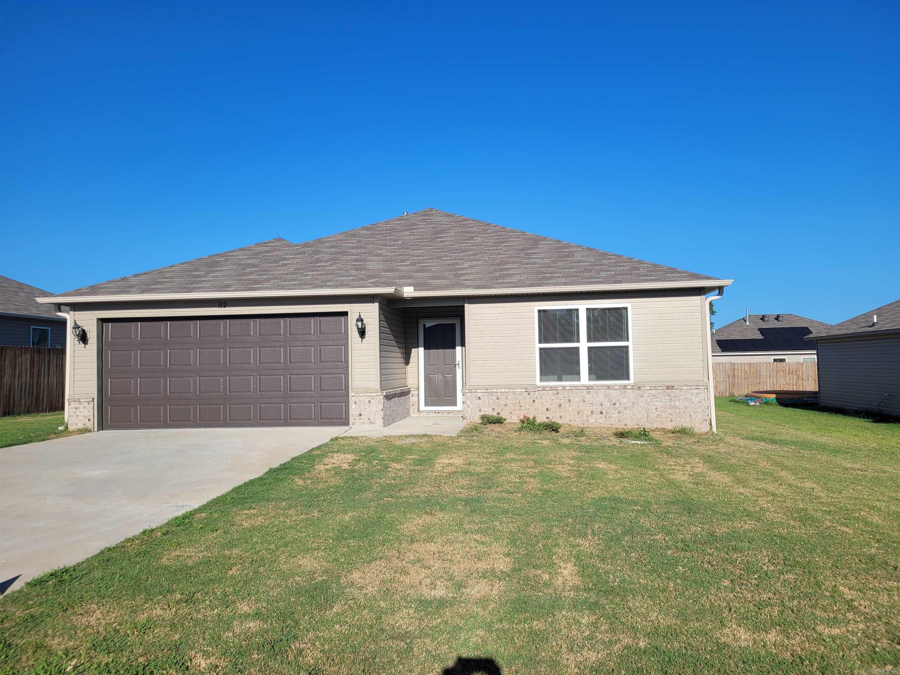 112 Harvest Drive Property Photo 1