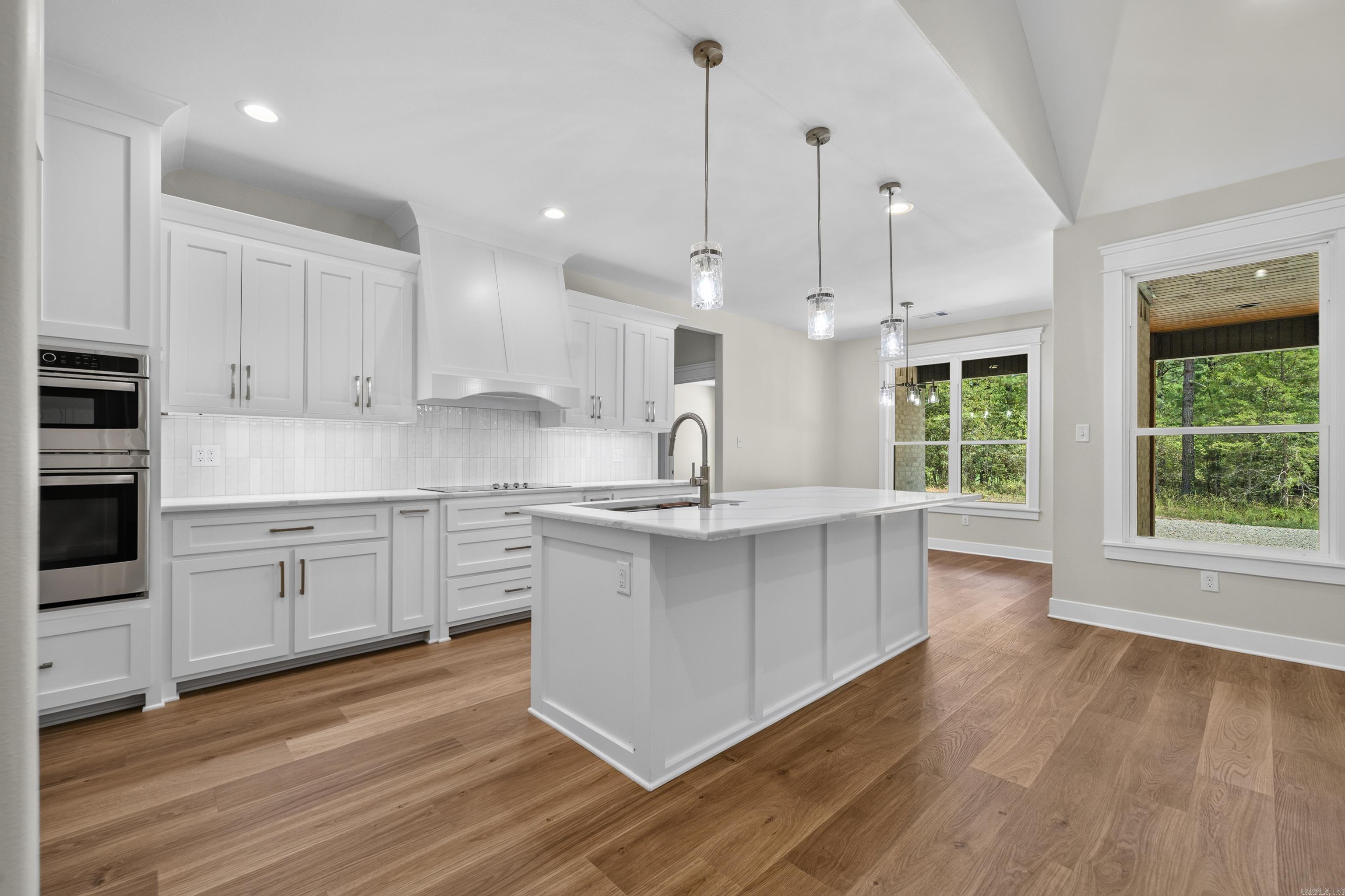 123 Elcano Property Photo 16