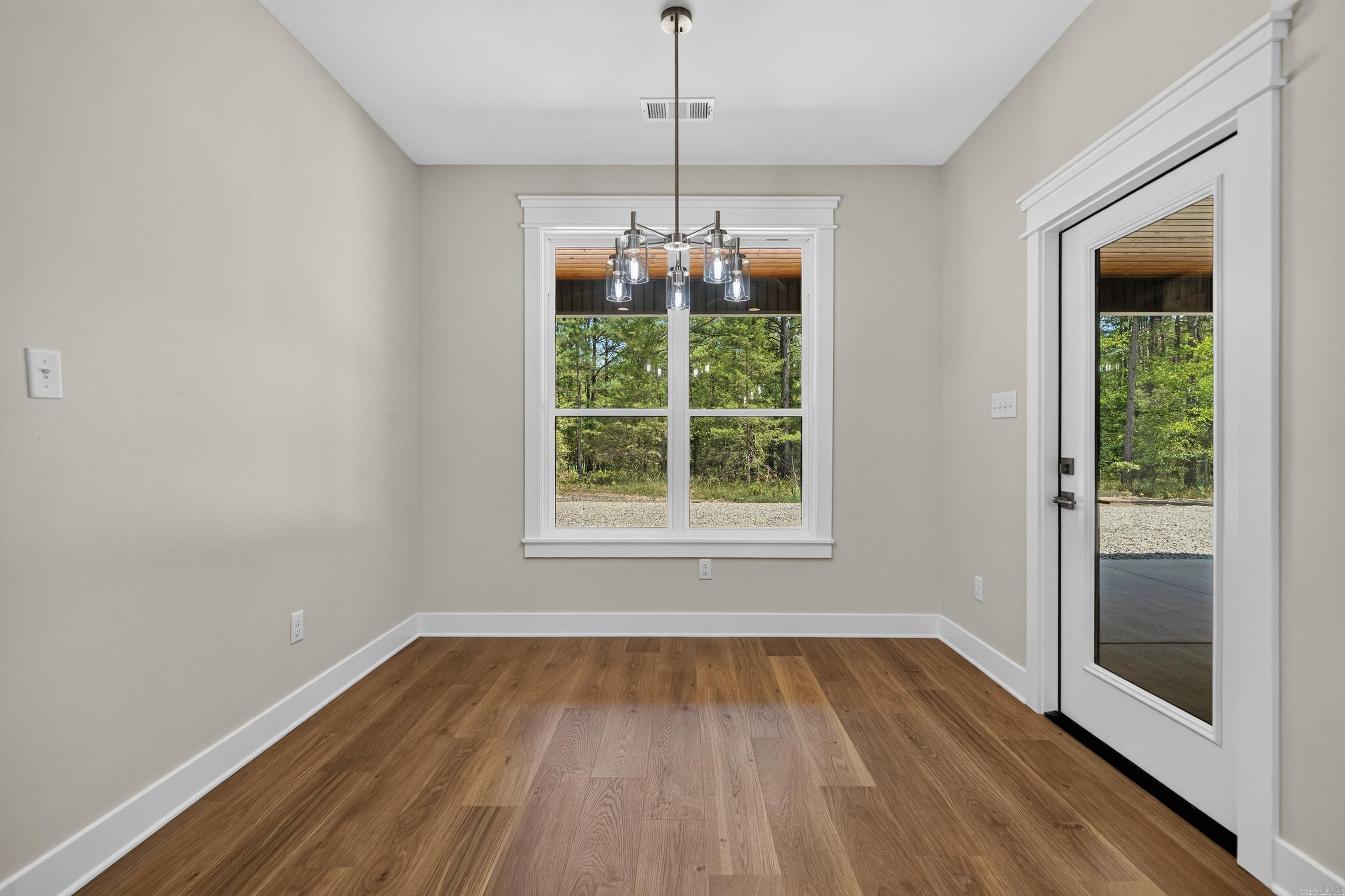 123 Elcano Property Photo 21