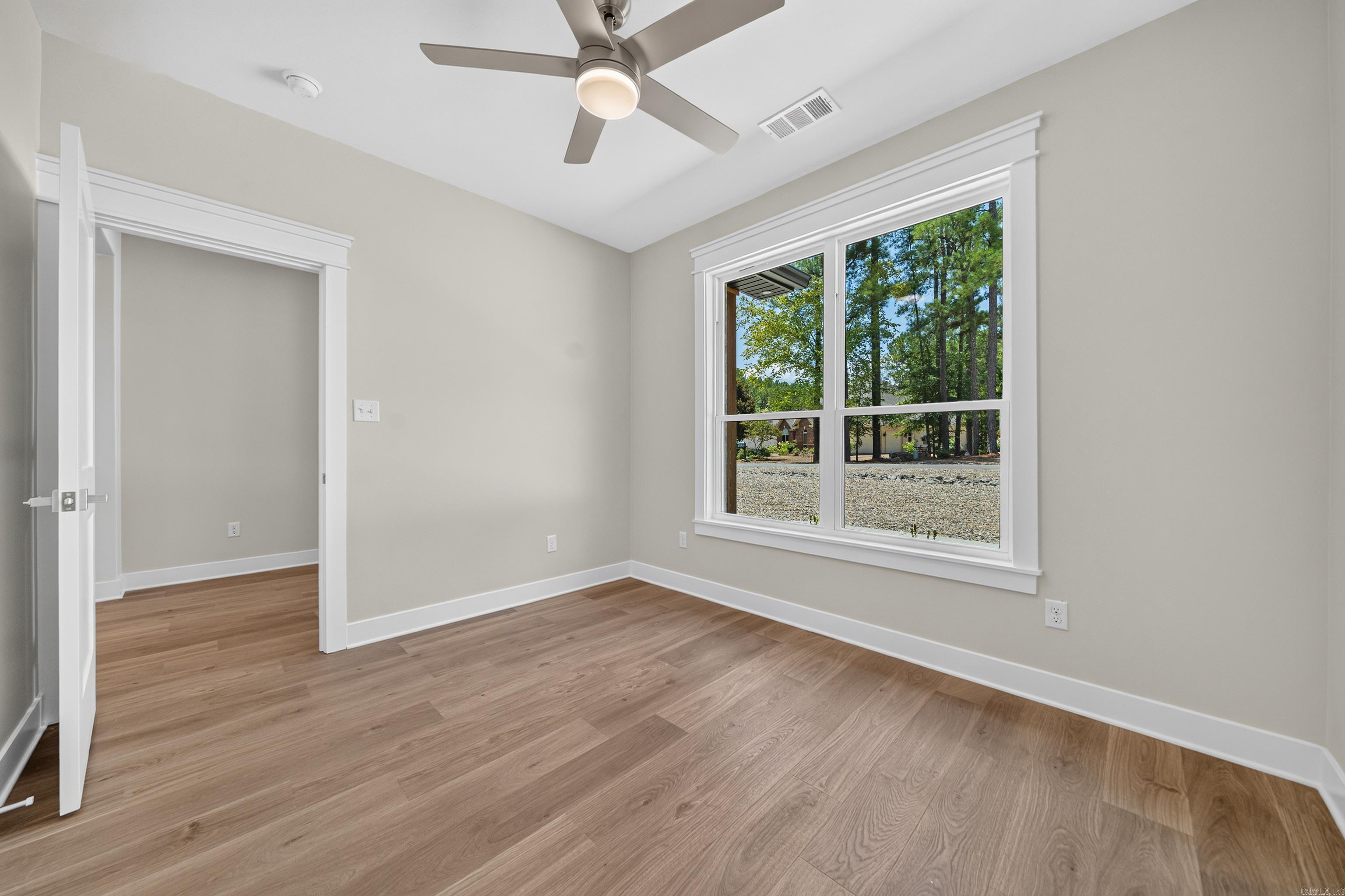 123 Elcano Property Photo 34