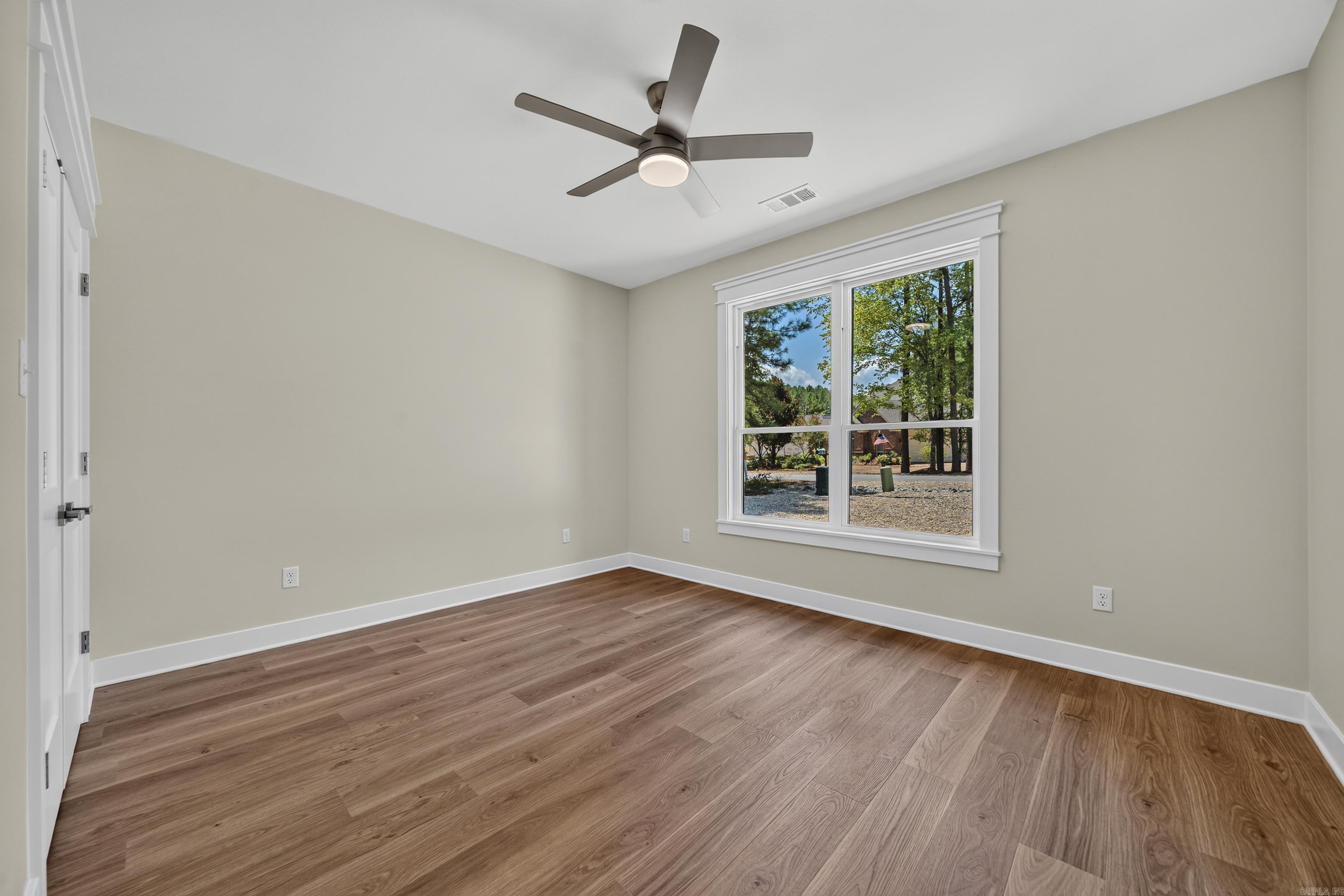 123 Elcano Property Photo 36