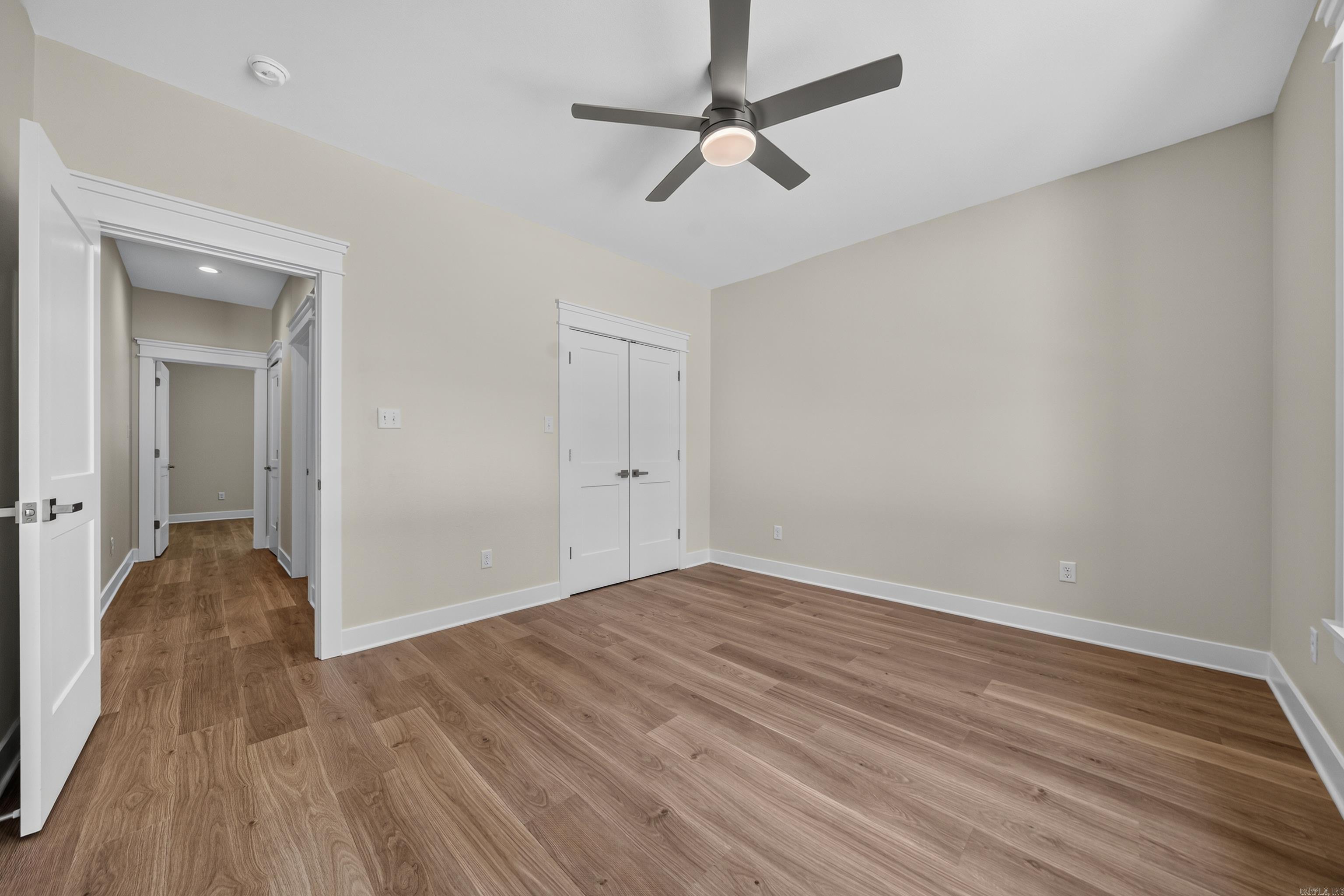 123 Elcano Property Photo 37