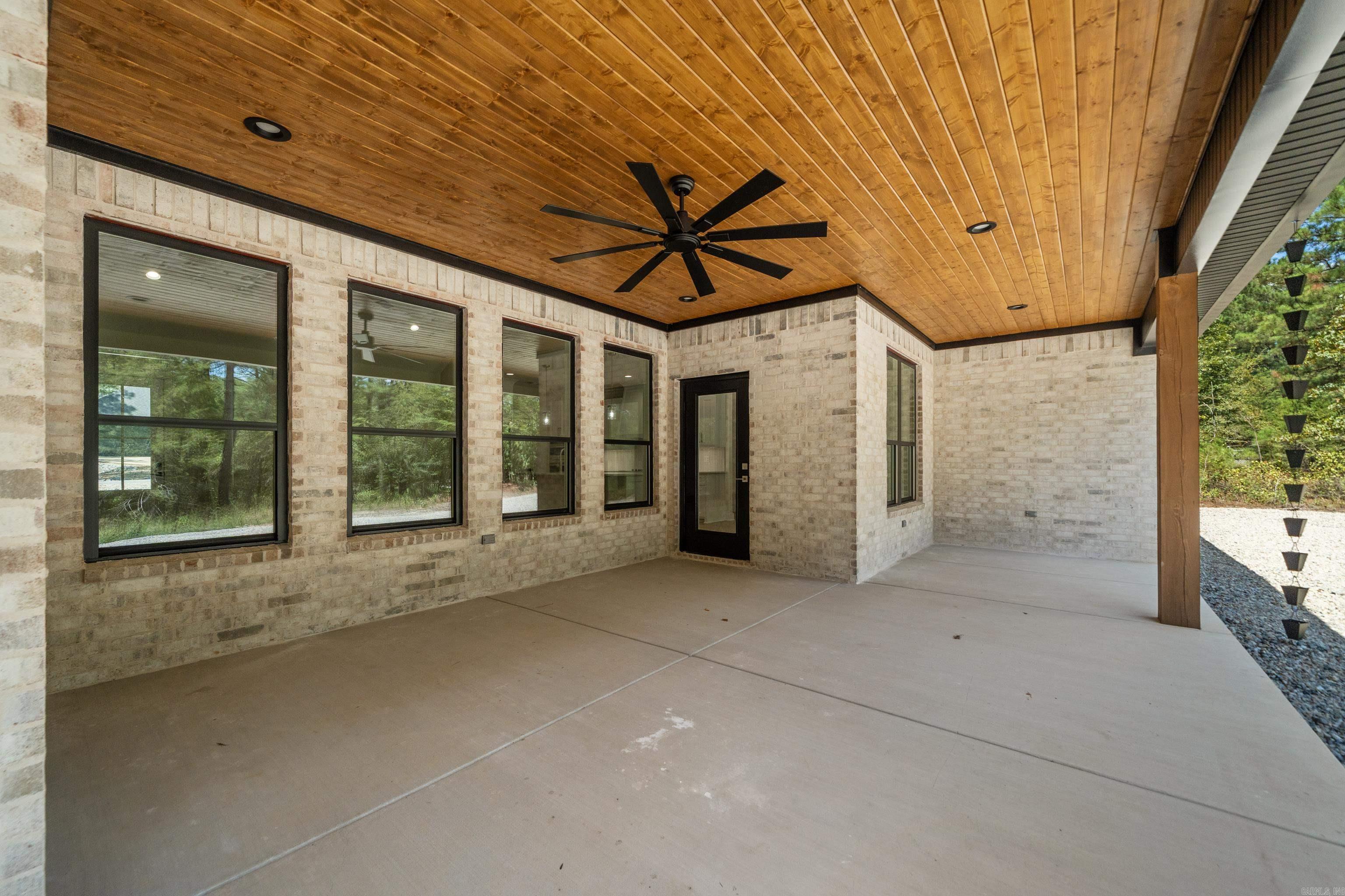 123 Elcano Property Photo 47