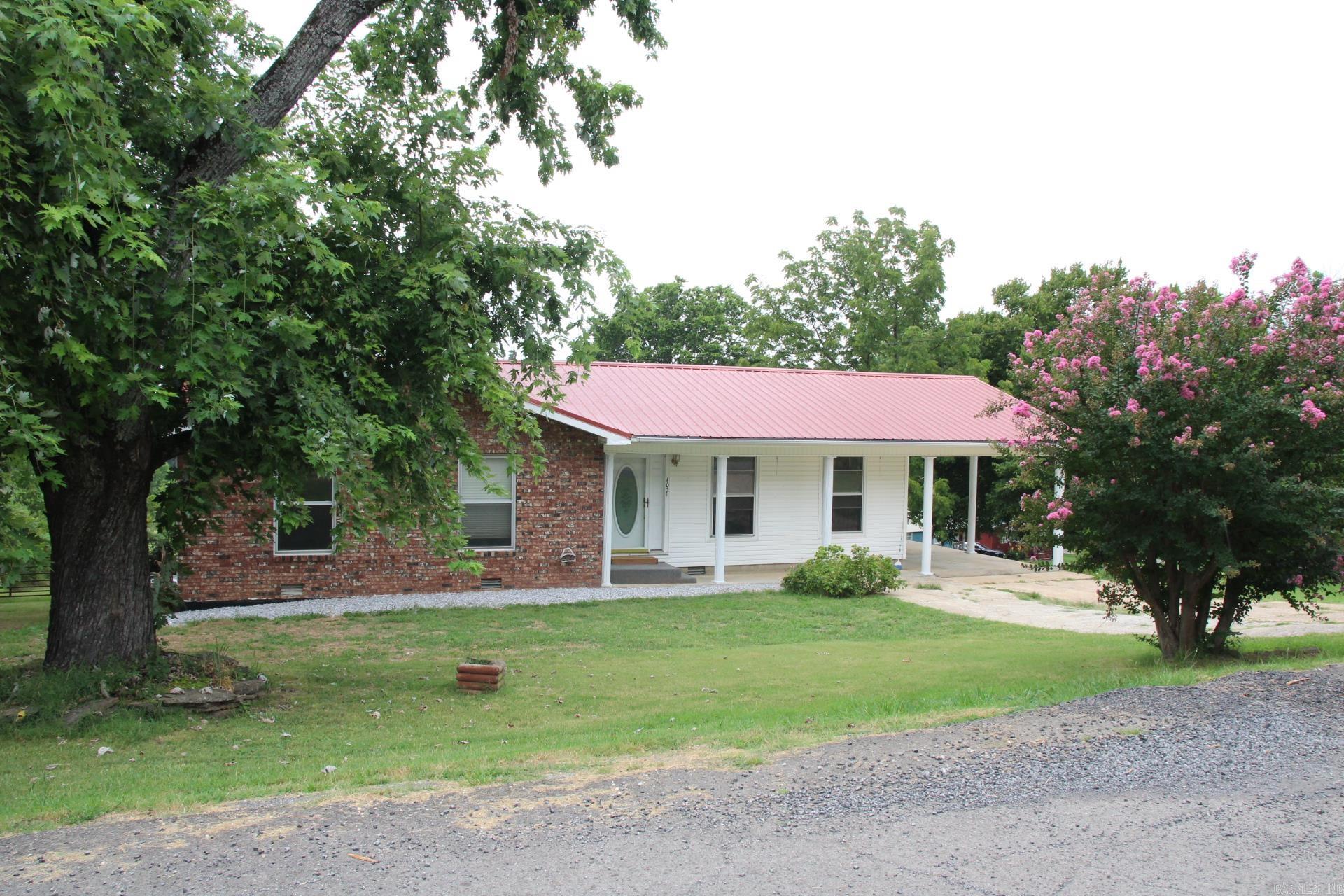 402 Canaan Road Property Photo 3